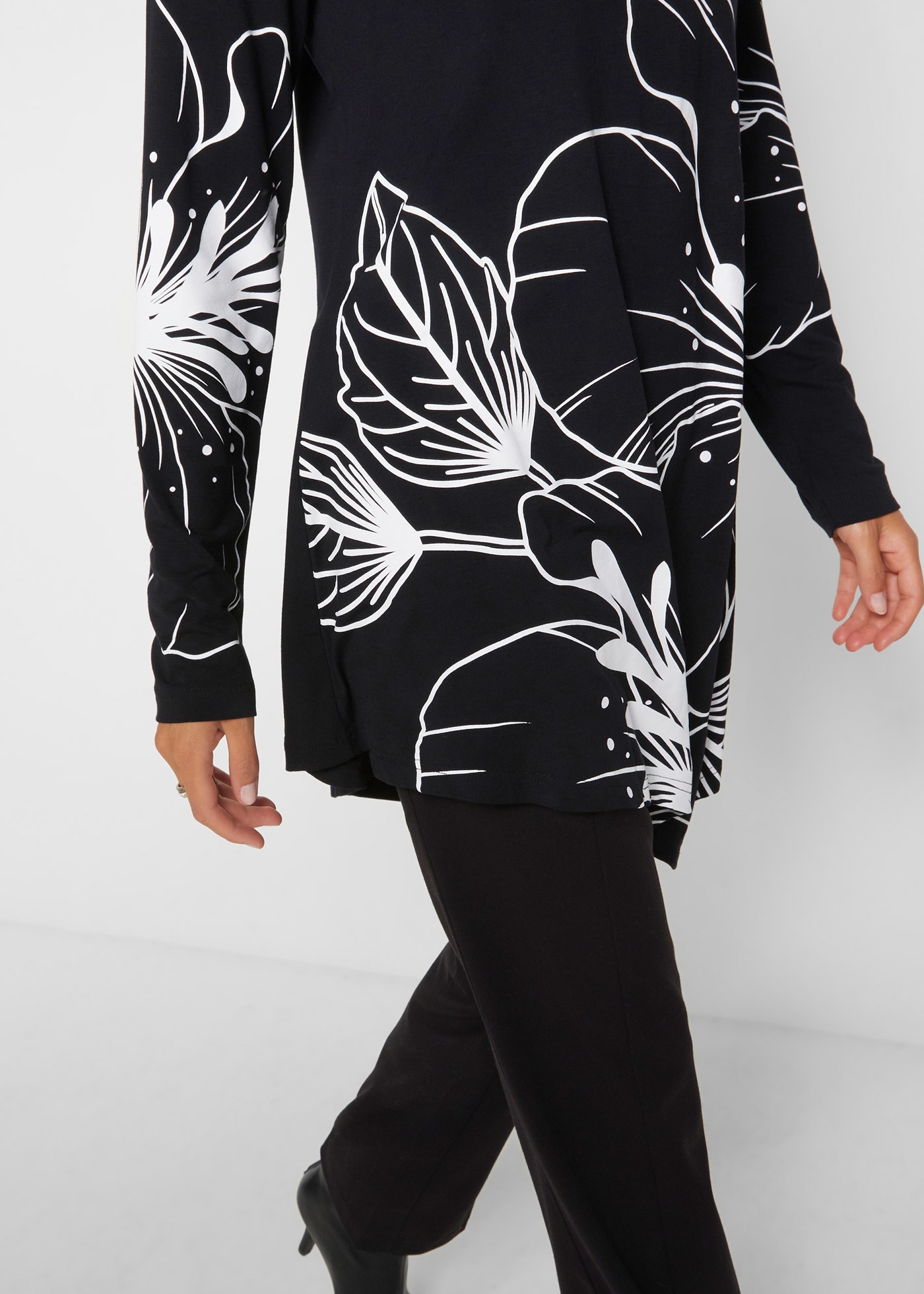 bonprix Longshirt Longshirt mit Rollkragen