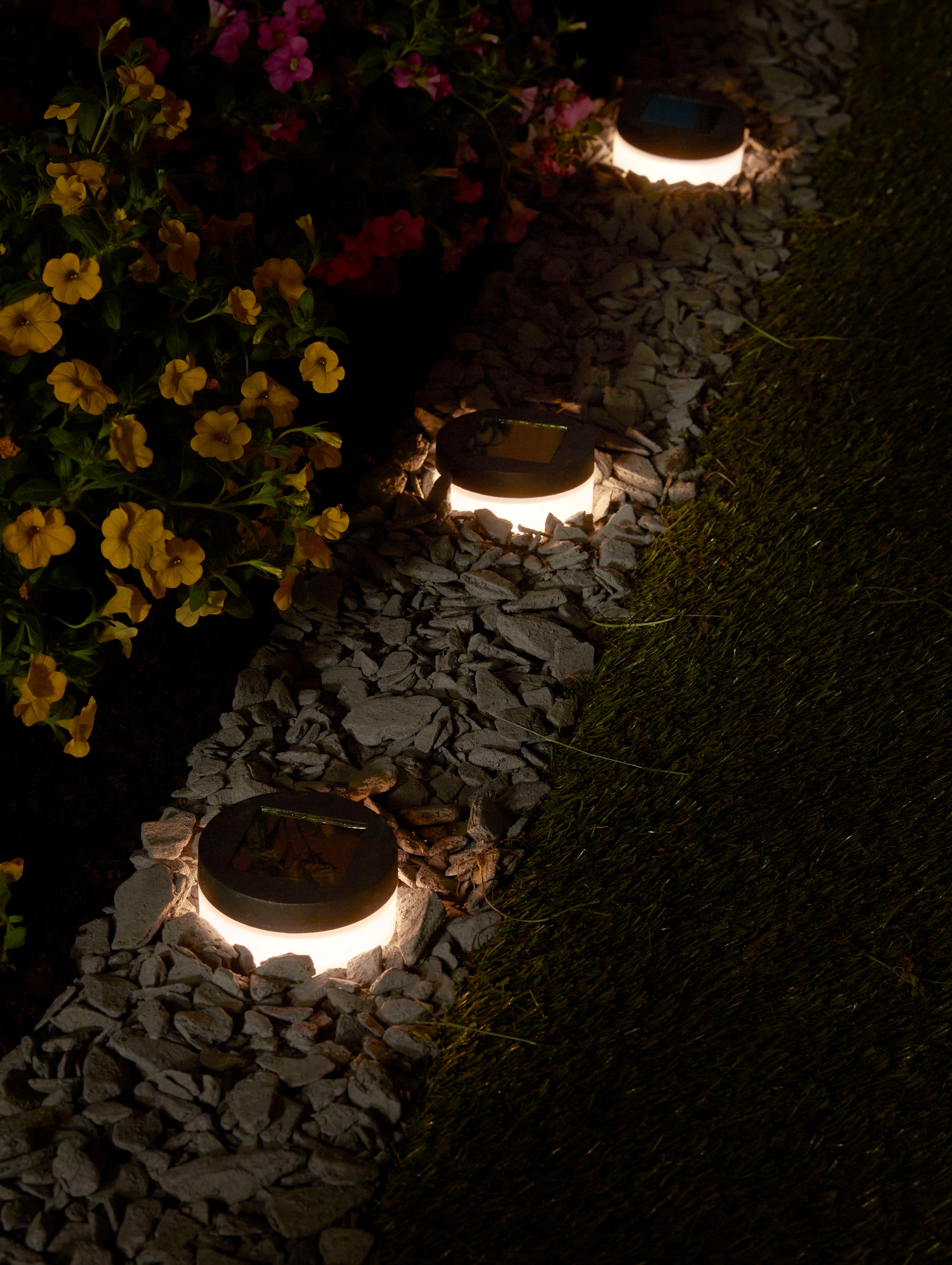 LUXFORM Gartenleuchte »Solar-Erdspießleuchten - Avignon - 4 St - LED«, Leuchtmittel LED-Modul | LED fest integriert, Ganzjährig Solar