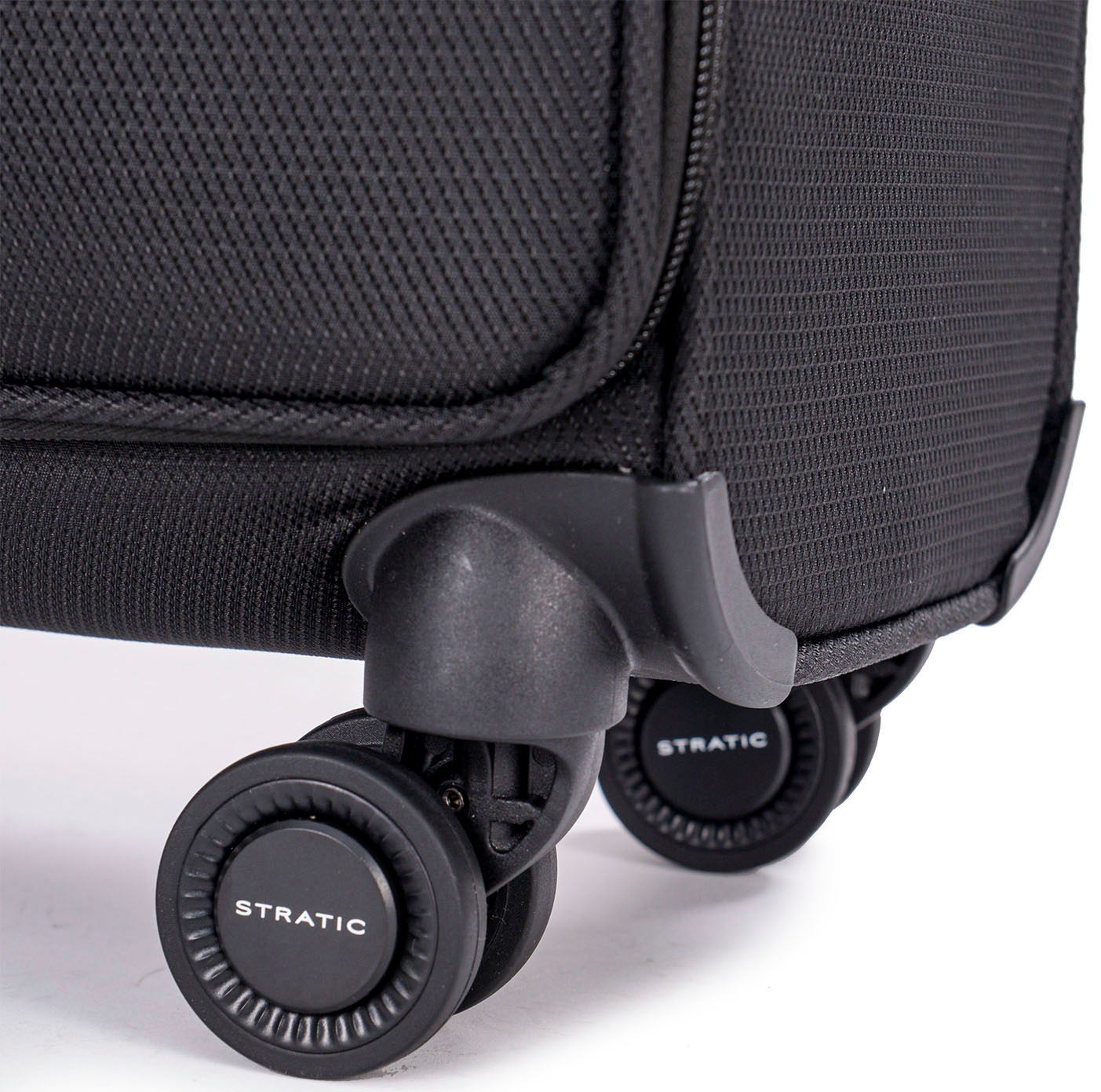 Stratic Weichgepäck-Trolley »Stratic Light + S, black«, 4 Rollen, Handgepäck Reisekoffer Reisegepäck TSA-Zahlenschloss