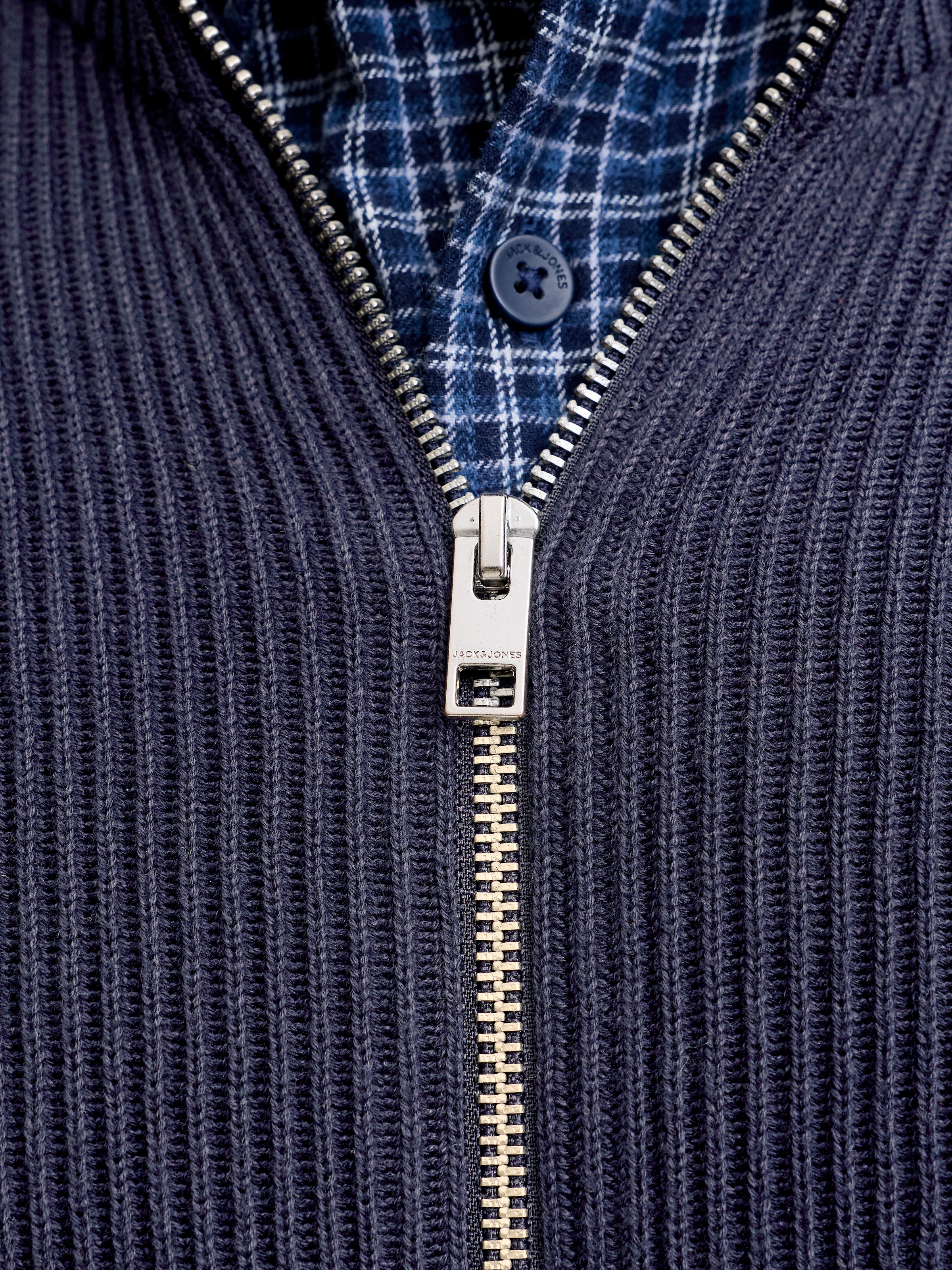 Jack & Jones PlusSize Strickjacke »JJEPERFECT KNIT FULL ZIP CARDIGAN SN PLS« Baumwollmischung, mit Stehkragen