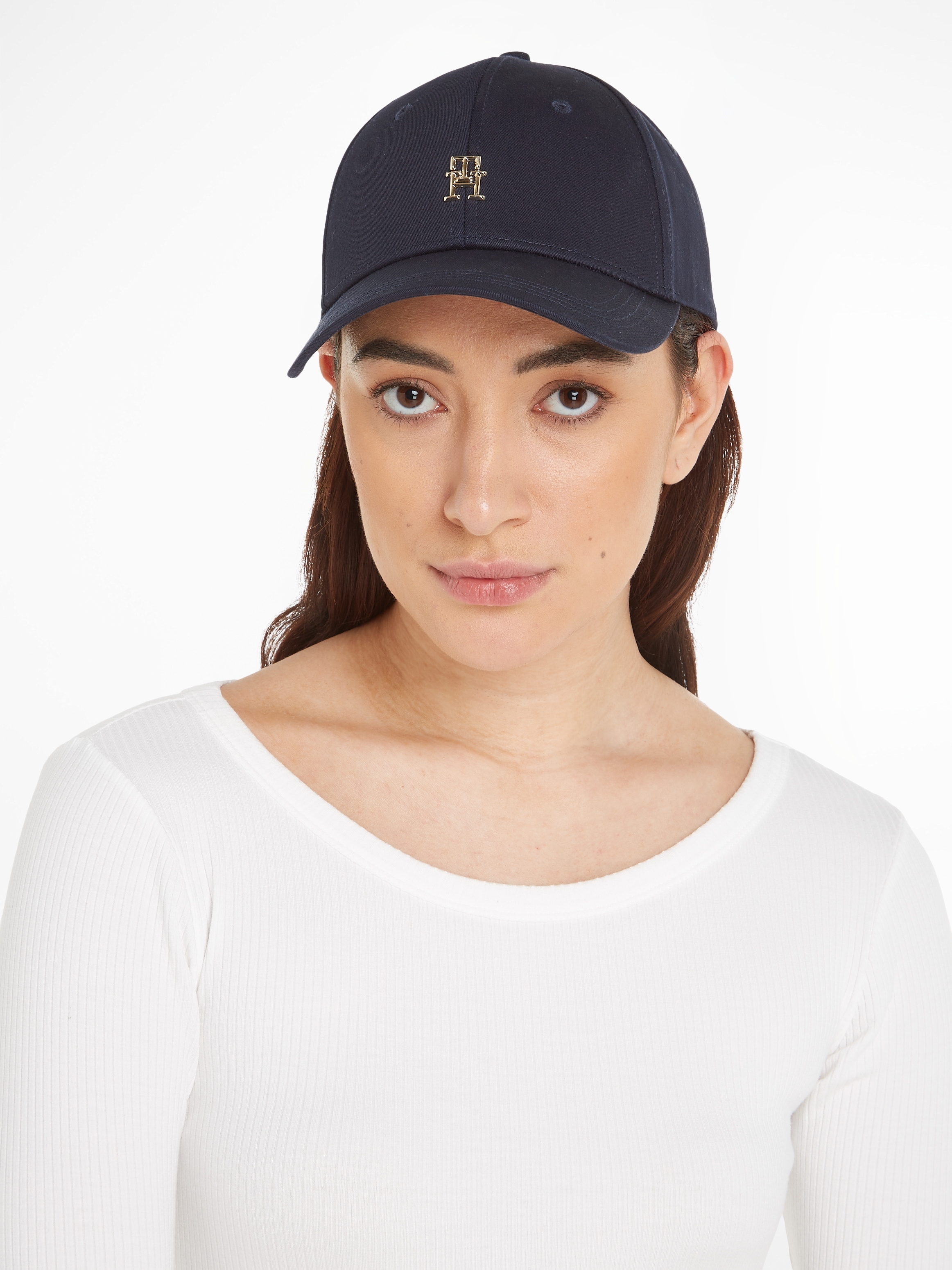 Tommy Hilfiger Baseball Cap »ESSENTIAL CHIC CAP«, mit goldfarbenen Logo-Pin  online bestellen