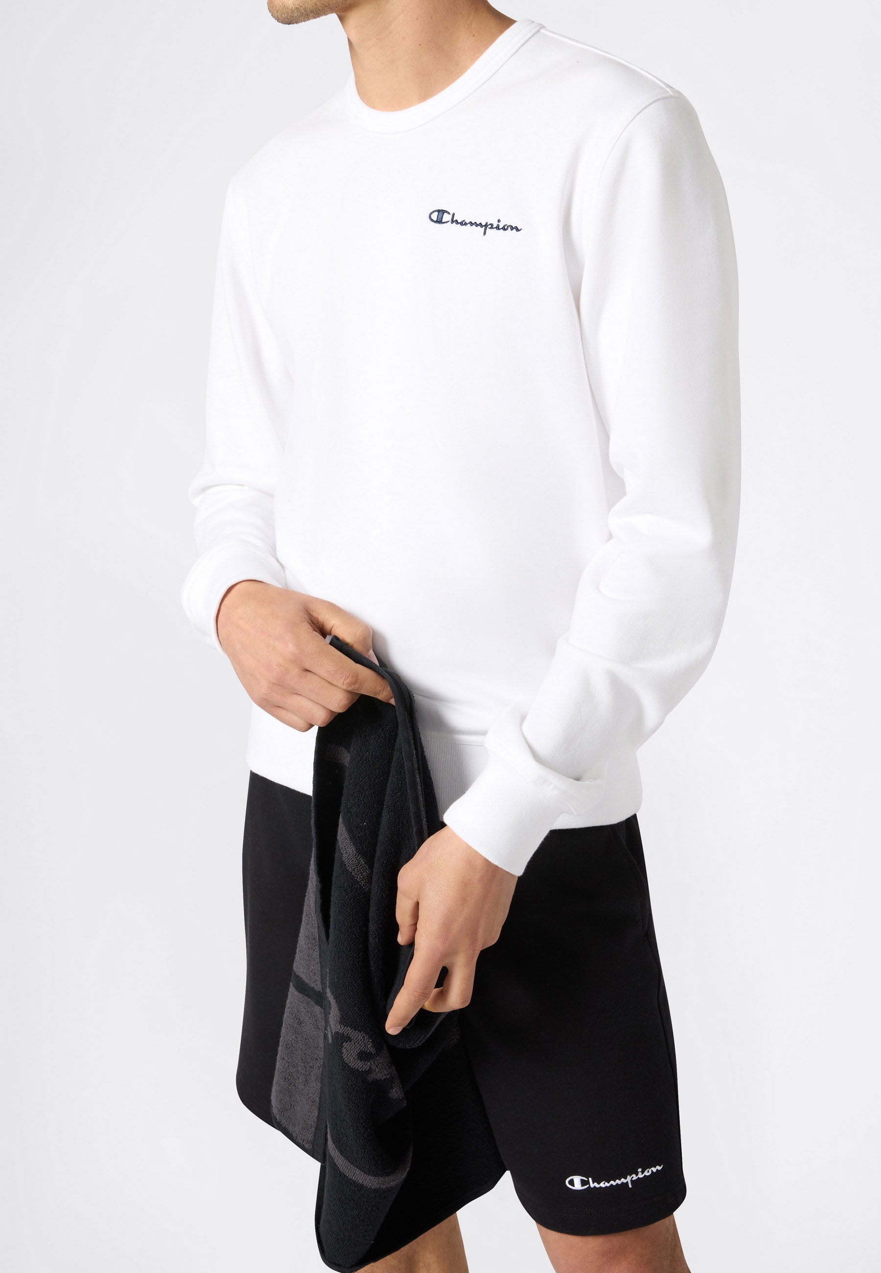 Champion Sweatshorts »ICONS Terry 9-inch Bermuda«  sportlicher Stil, bequeme Passform