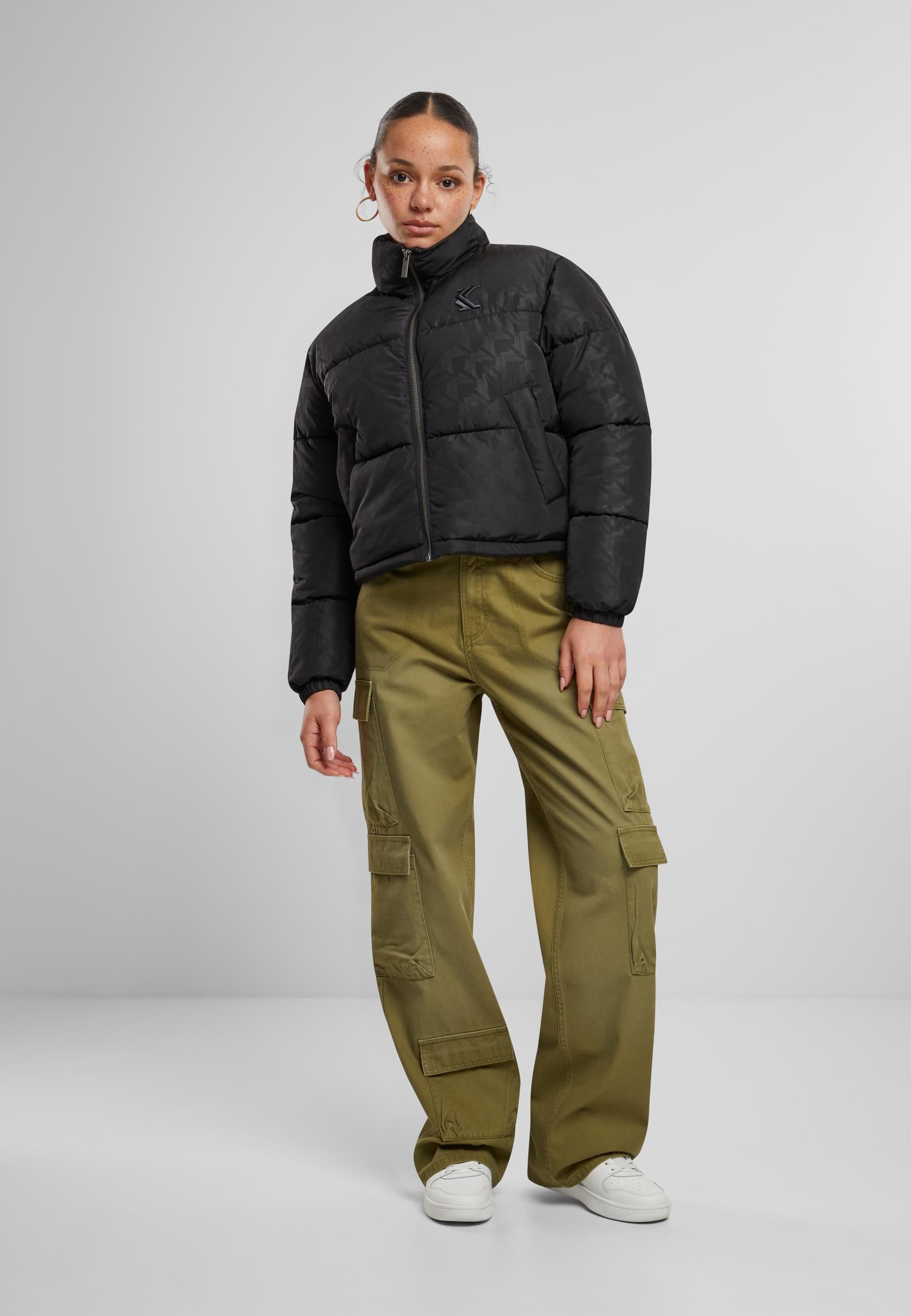 Karl Kani Winterjacke »Karl Kani Karl Kani OG AOP Crop Puffer Jacket« 1 Stk. tlg. ohne Kapuze