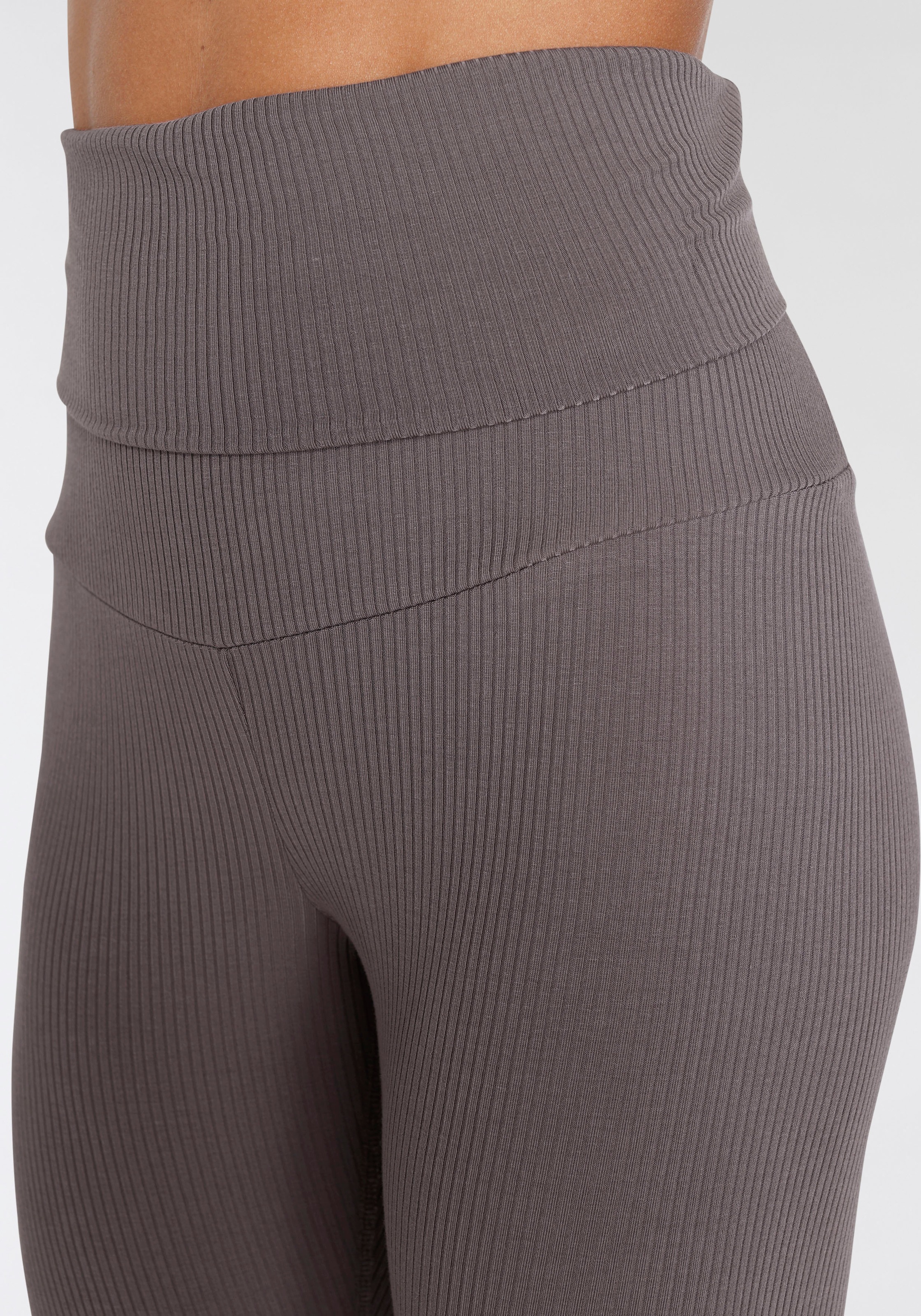 Triumph Leggings »Natural Spotlight Rib Comfort Stretch«, atmungsaktiv und wärmeregulierend