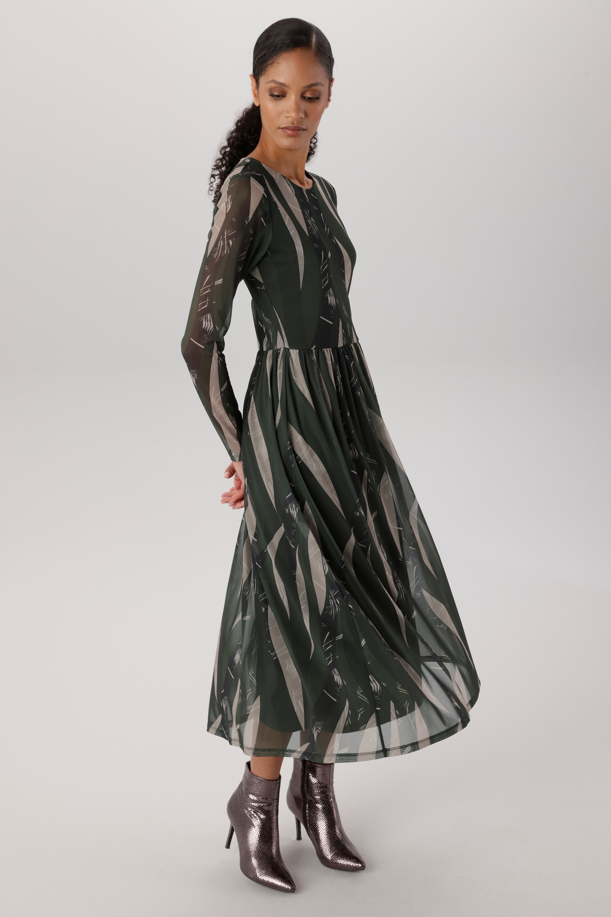 Aniston SELECTED Maxikleid in Mesh-Qualität und harmonischer Musterung - NEUE KOLLEKTION