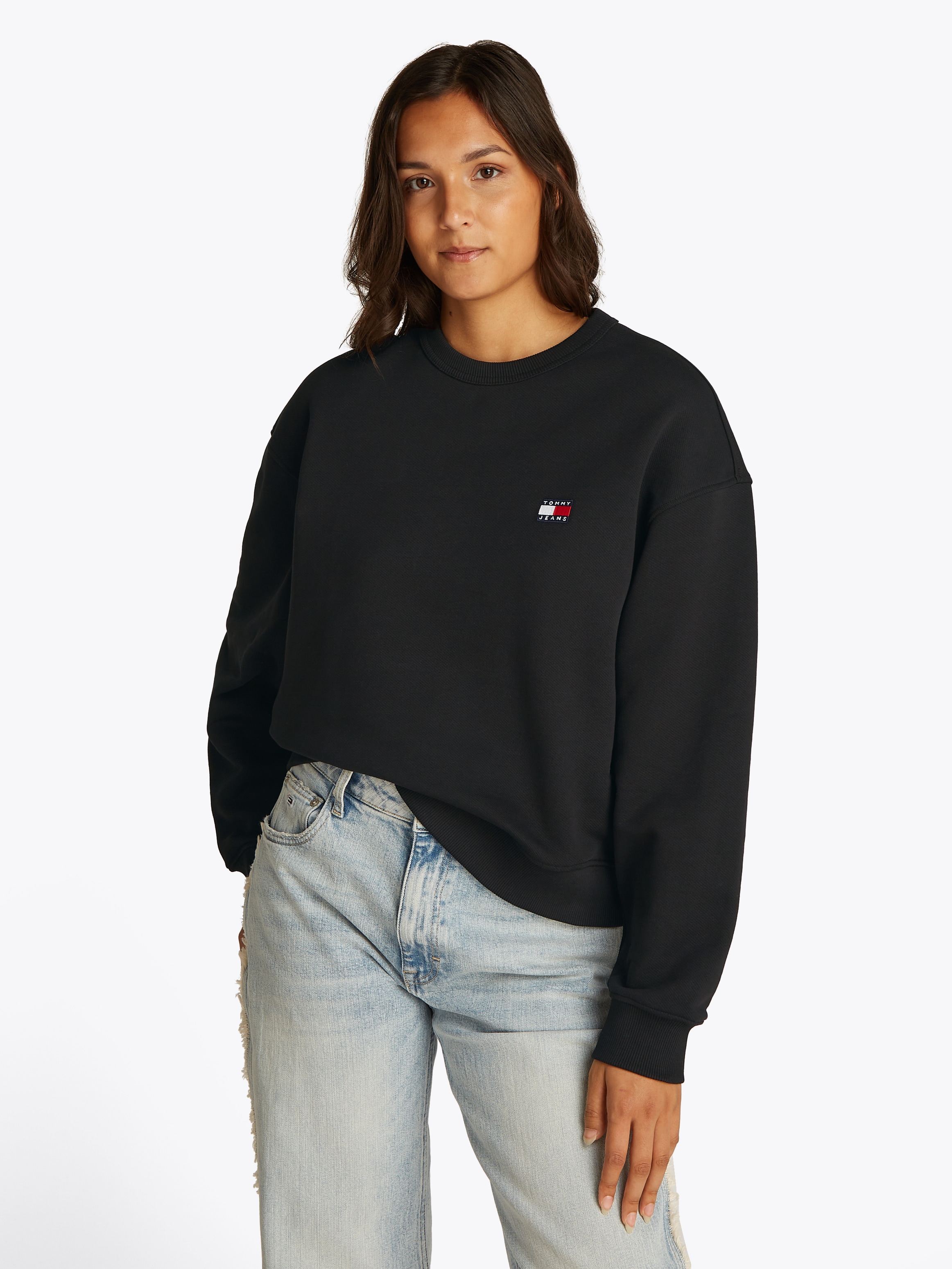 Tommy Jeans Sweatshirt »TJW BXY BADGE CREW«, mit Logo-Badge