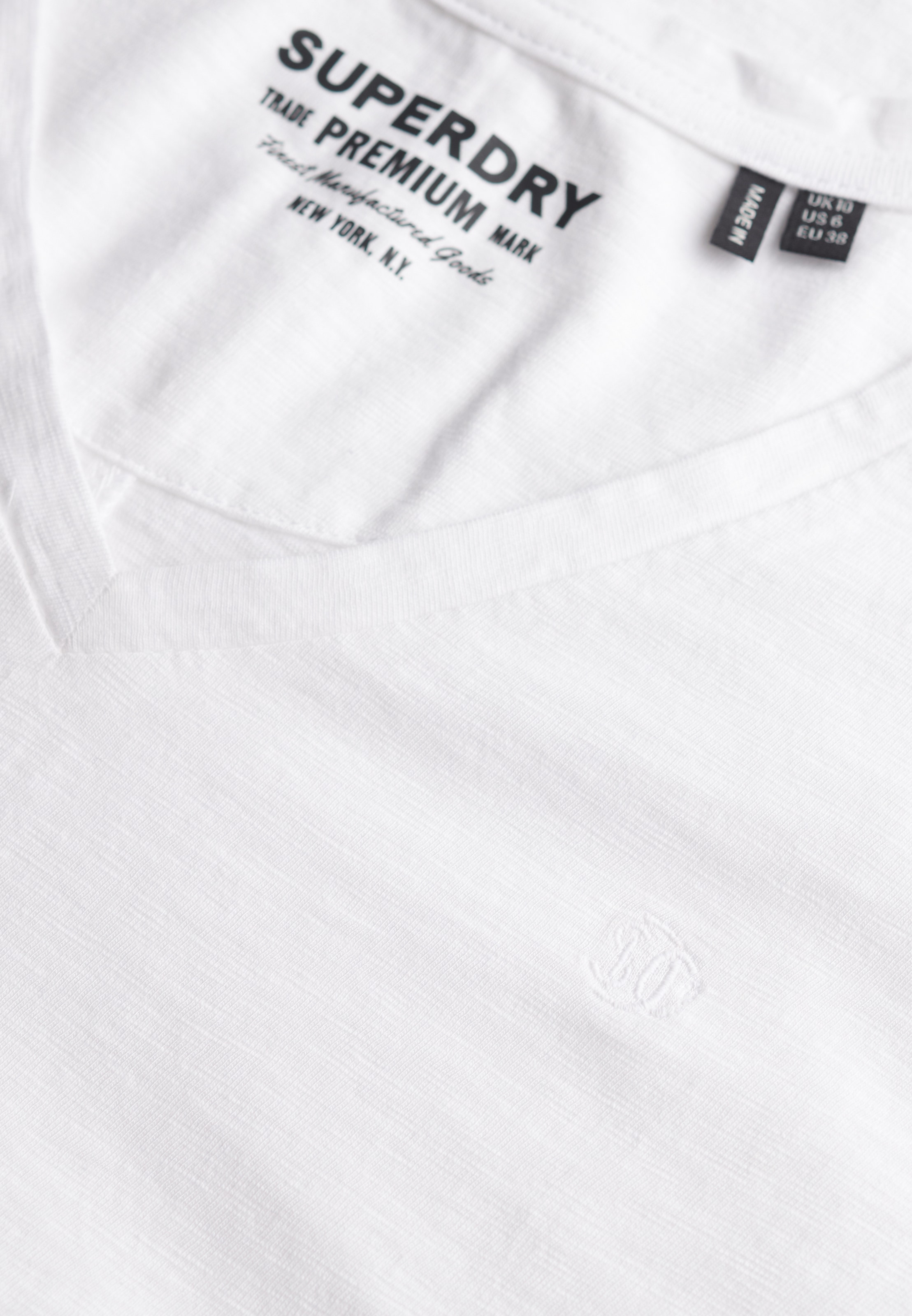 Superdry T-Shirt »STUDIOS SLUB EMB VEE TEE«