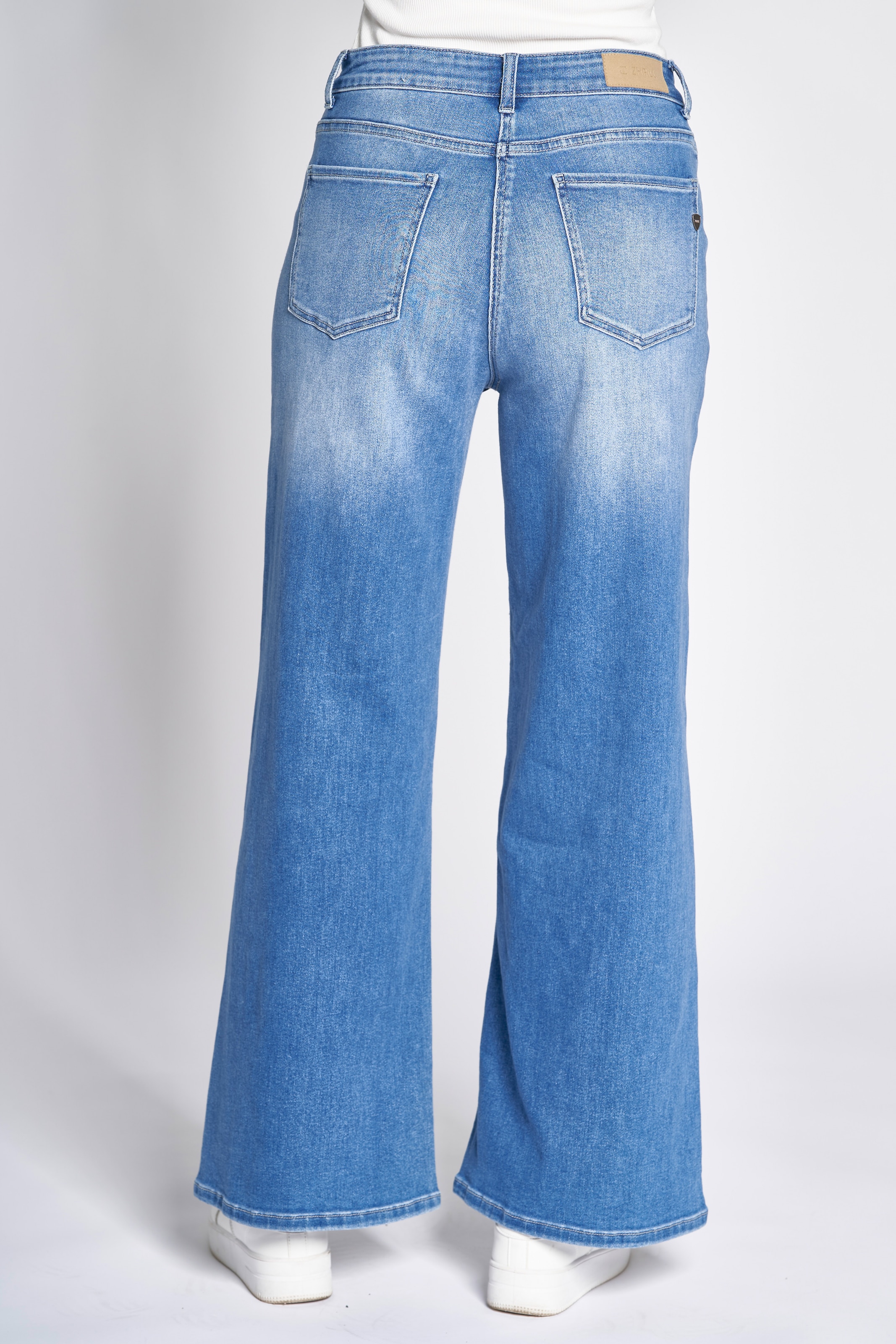 Zhrill 5-Pocket-Jeans »ZHTESSA«, mit ausgestelltem Bein, Schlag