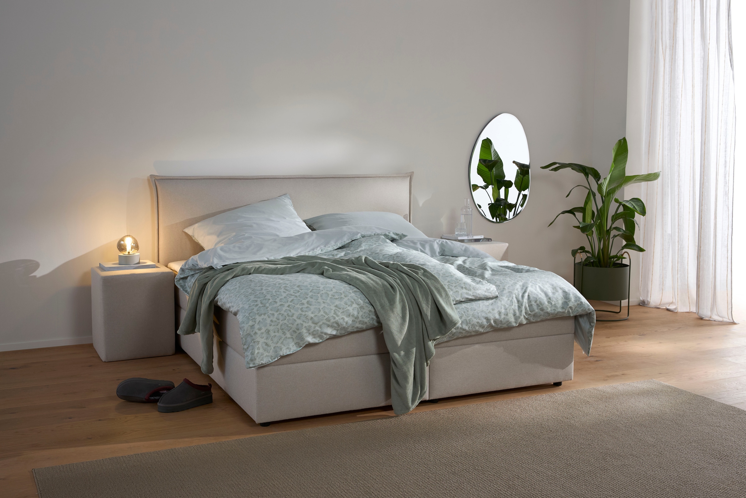 s.Oliver Tischleuchte »ANJELLA, On/Off-Touch Tischleuchte exkl 1x E14, warm grey (beige)« E14 1 Stk. warmweiß - kaltweiß mit mundgeblasenem Glas Lampenschirm in rauchgrau, 18,5 x Ø14,5cm