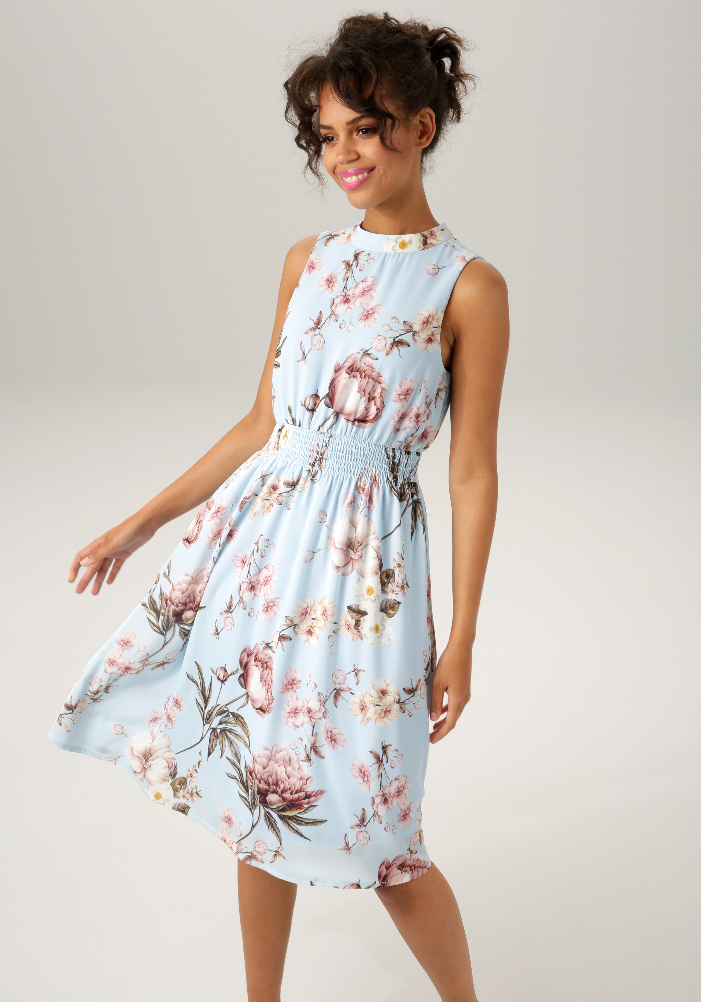 Aniston CASUAL Sommerkleid, mit romantischen, pastellfarben Blumen bedruckt - NEUE... kaufen