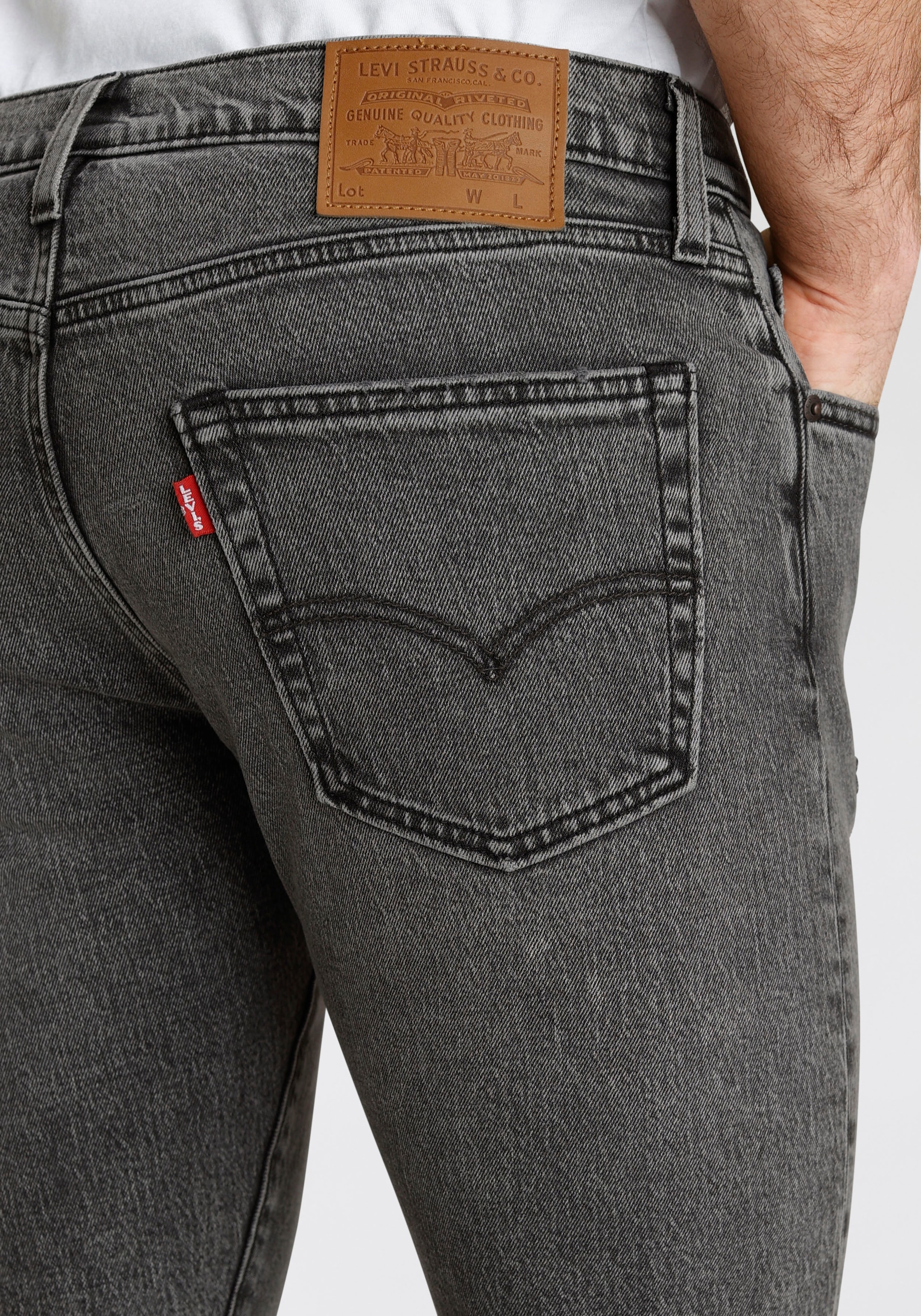 Levi's® Tapered-fit-Jeans »512 Slim Taper Fit«, mit Markenlabel
