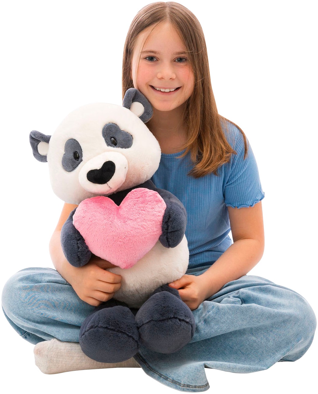 Nici Kuscheltier »Love Panda mit Herz, 50 cm schlenkernd« enthält recyceltes Material