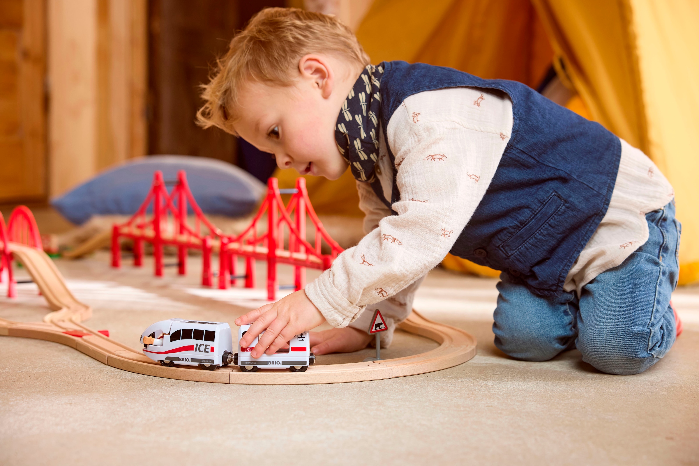 BRIO® Spielzeug-Zug »BRIO® WORLD, ICE Batterie Zug«
