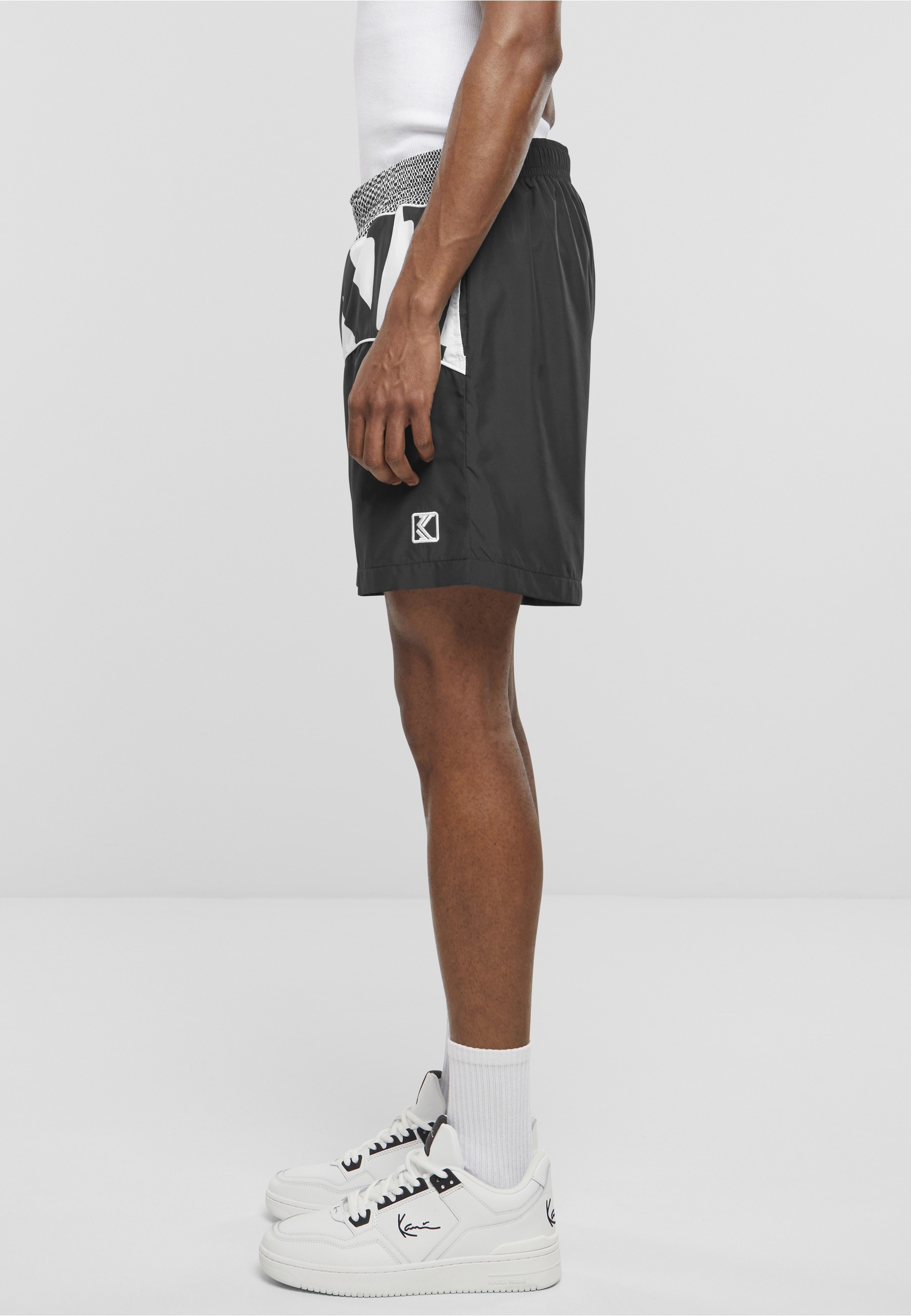 Karl Kani Shorts »Karl Kani Herren KM242-014-2 Wavy Retro Black Trackshorts«