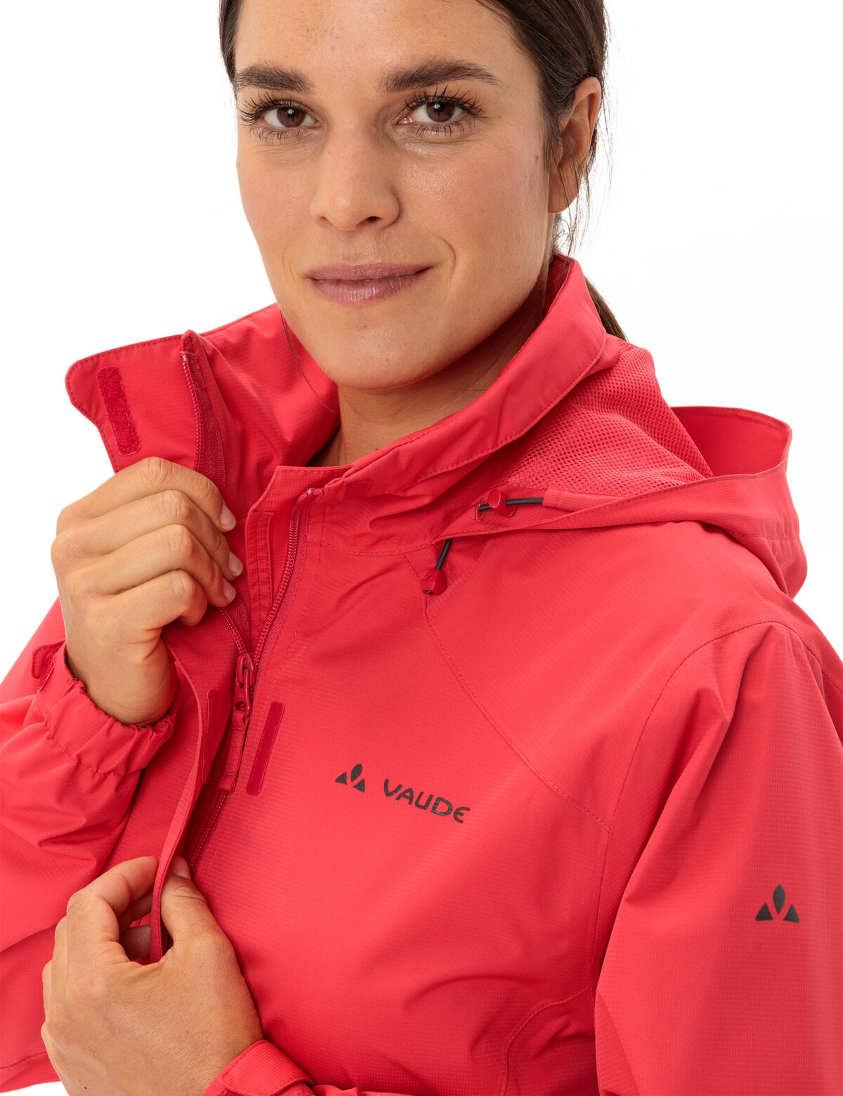 VAUDE Fahrradjacke »Women's Escape Bike Light Jacket« mit Kapuze für Radsport, Wandern und Nordic Walking, wasserabweisend, winddicht