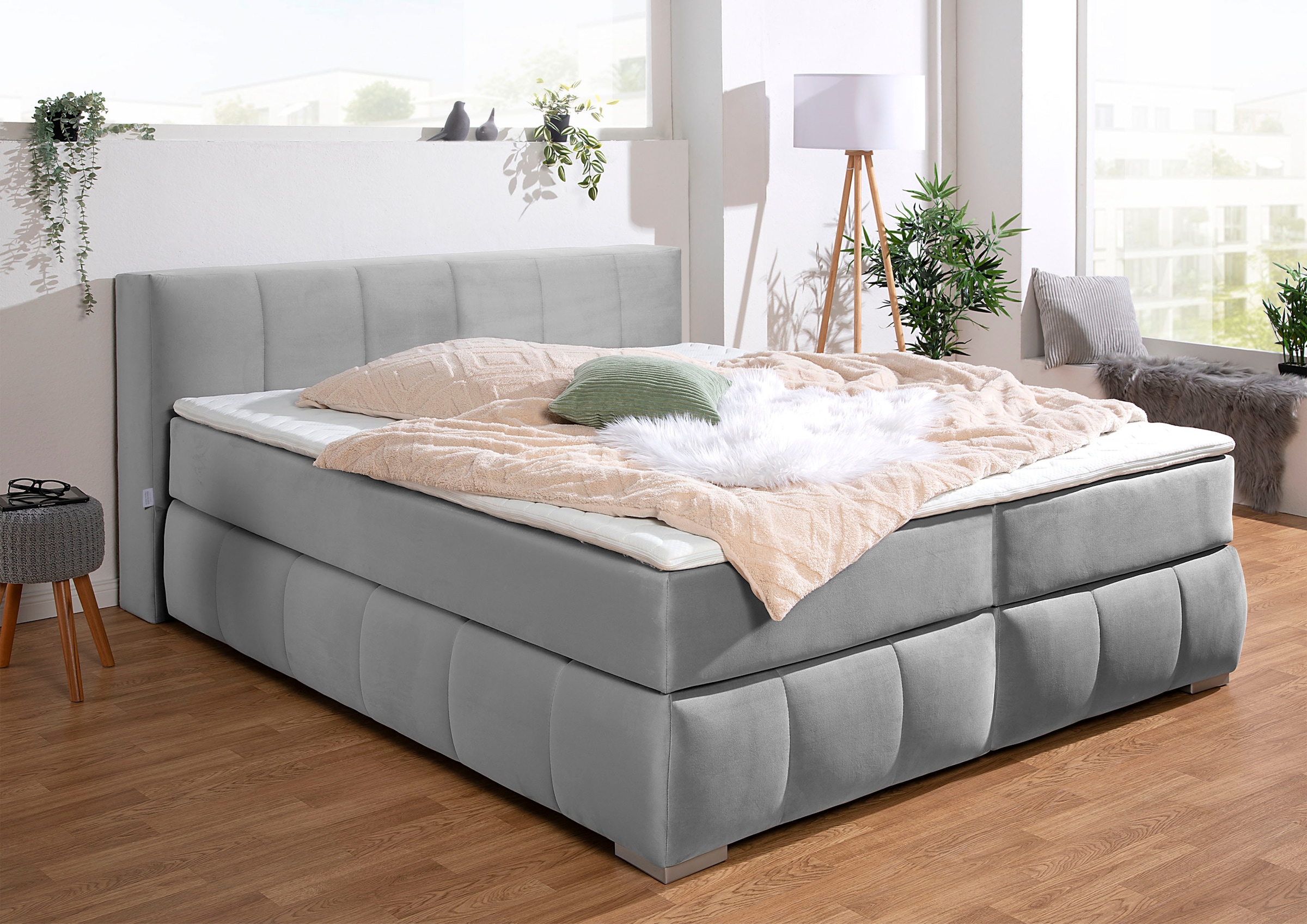 Bild von Guido Maria Kretschmer Home&Living Boxspringbett »Chelles«, inkl. Topper, in XXL- Überlänge 220 cm, Unterbox mit feine Wölbung