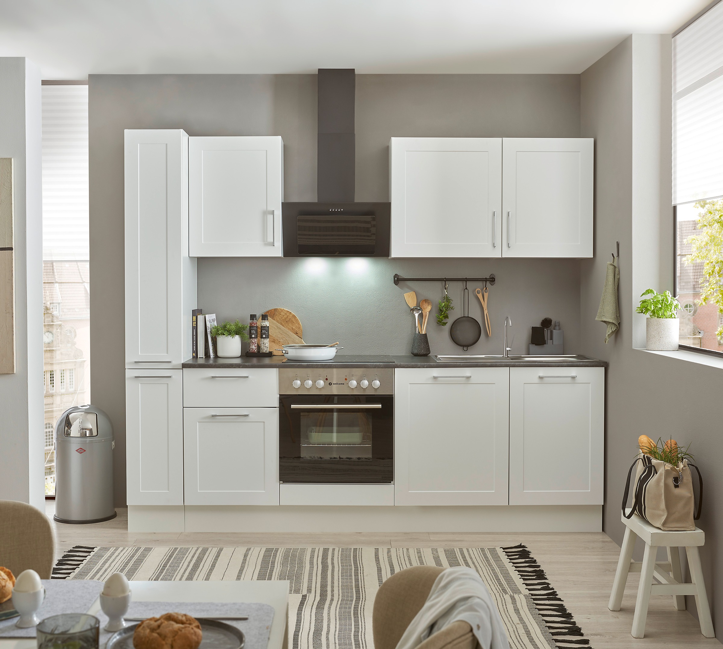 BASIC by Balculina Küchenzeile »Marsi«, Breite 250 cm, wahlweise mit E-Geräten, Soft-Close-Funktion