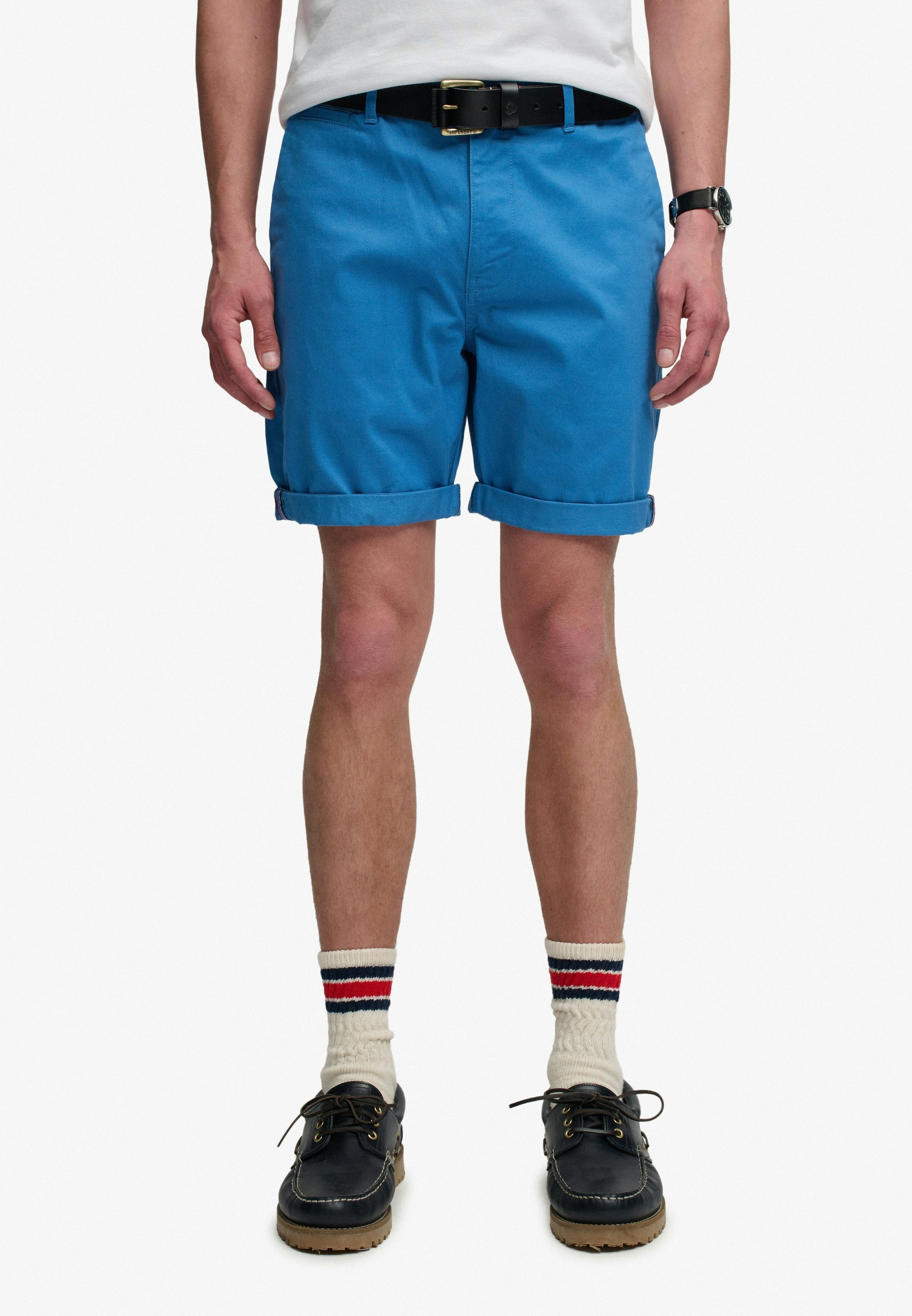 Superdry Chinoshorts »PREMIUM REGULAR CHINO SHORT«  aus Baumwollmischung mit Elasthan, Relaxed Fit, unifarben, knielang