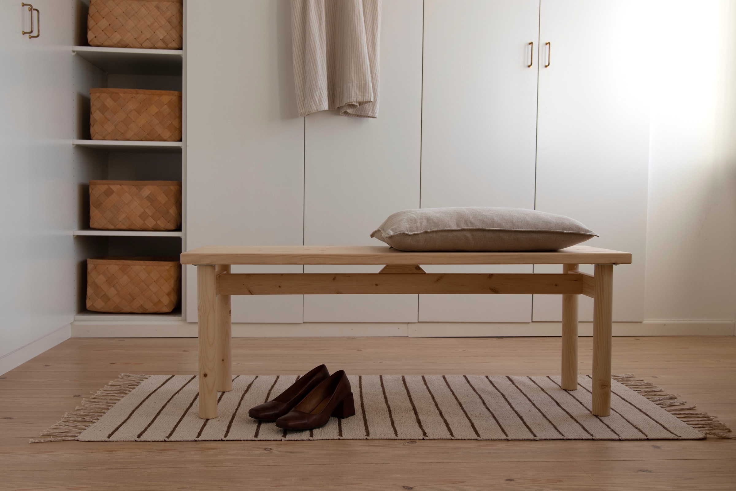 Karup Design Sitzbank »PACE BENCH« aus FSC®-zertifiziertem Kiefernholz, Größe 120 x 40 cm.