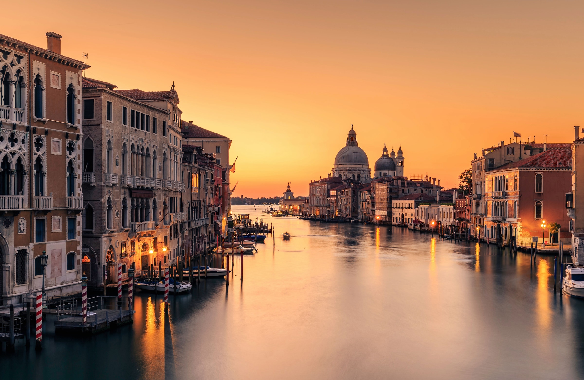 Papermoon Fototapete »Photo-Art ERIC ZHANG, MORGENGRAUEN AN VENEDIG« günstig online kaufen