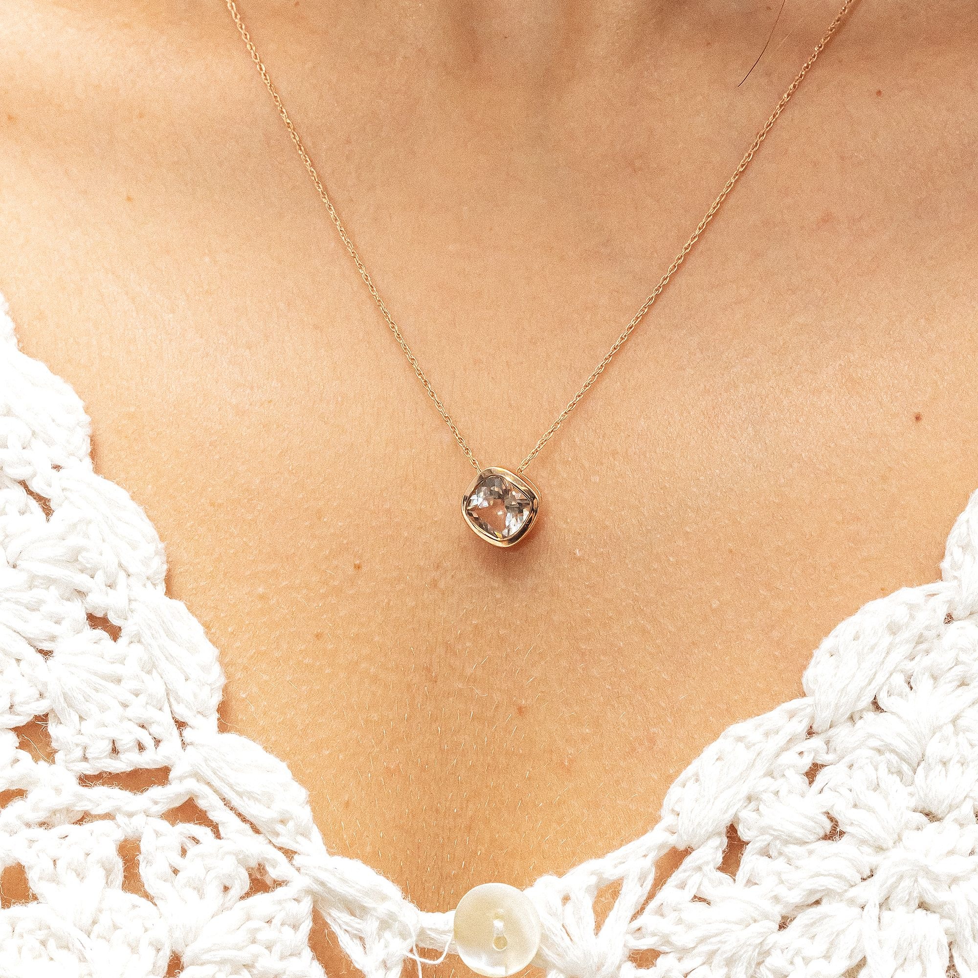 Vivance Kette mit Anhänger »585/- Rotgold glanz Morganit«