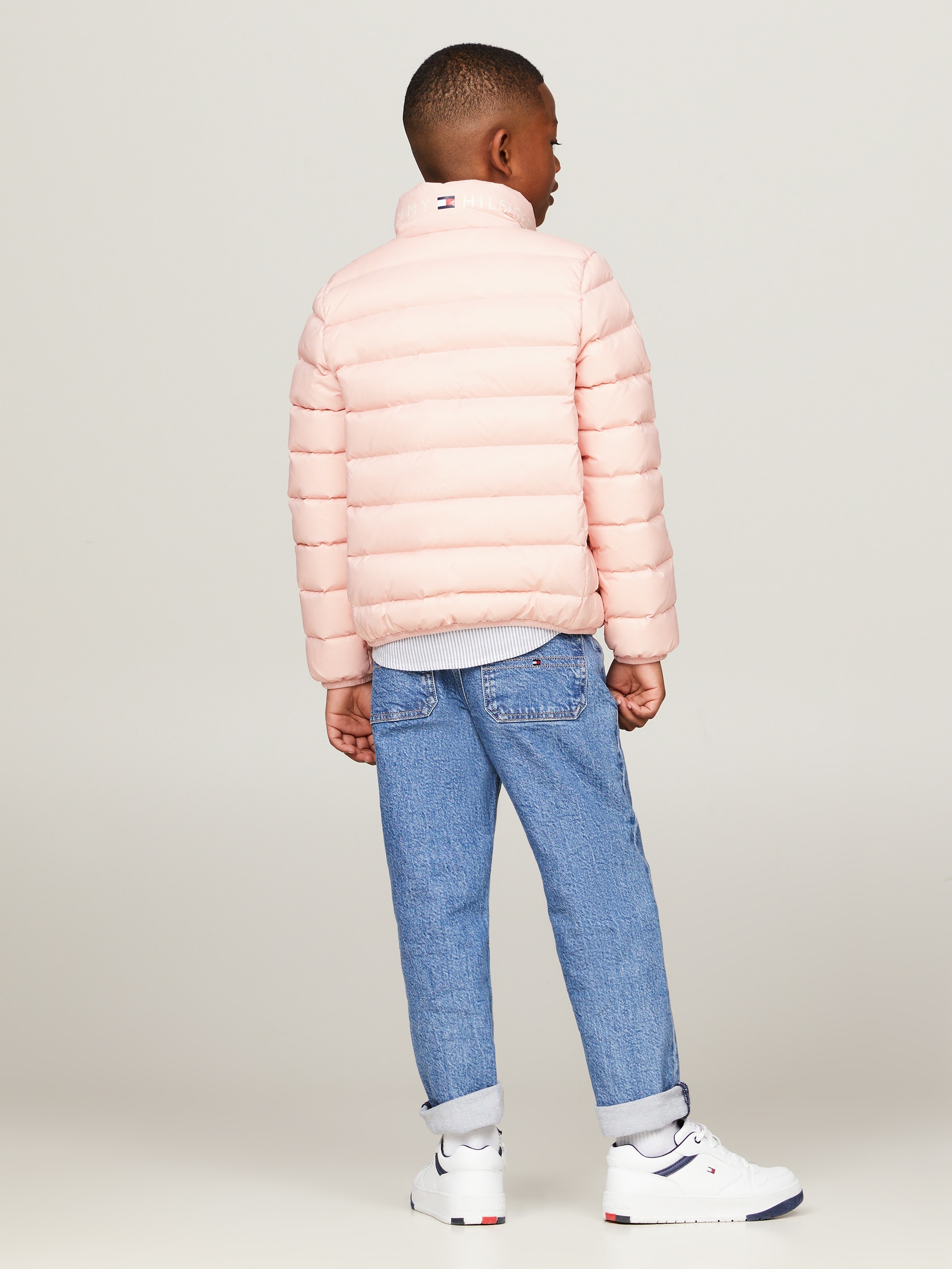 Tommy Hilfiger Steppjacke »U ESSENTIAL LIGHT DOWN JACKET«, Kinder bis 16 Jahre mit Logostickerei