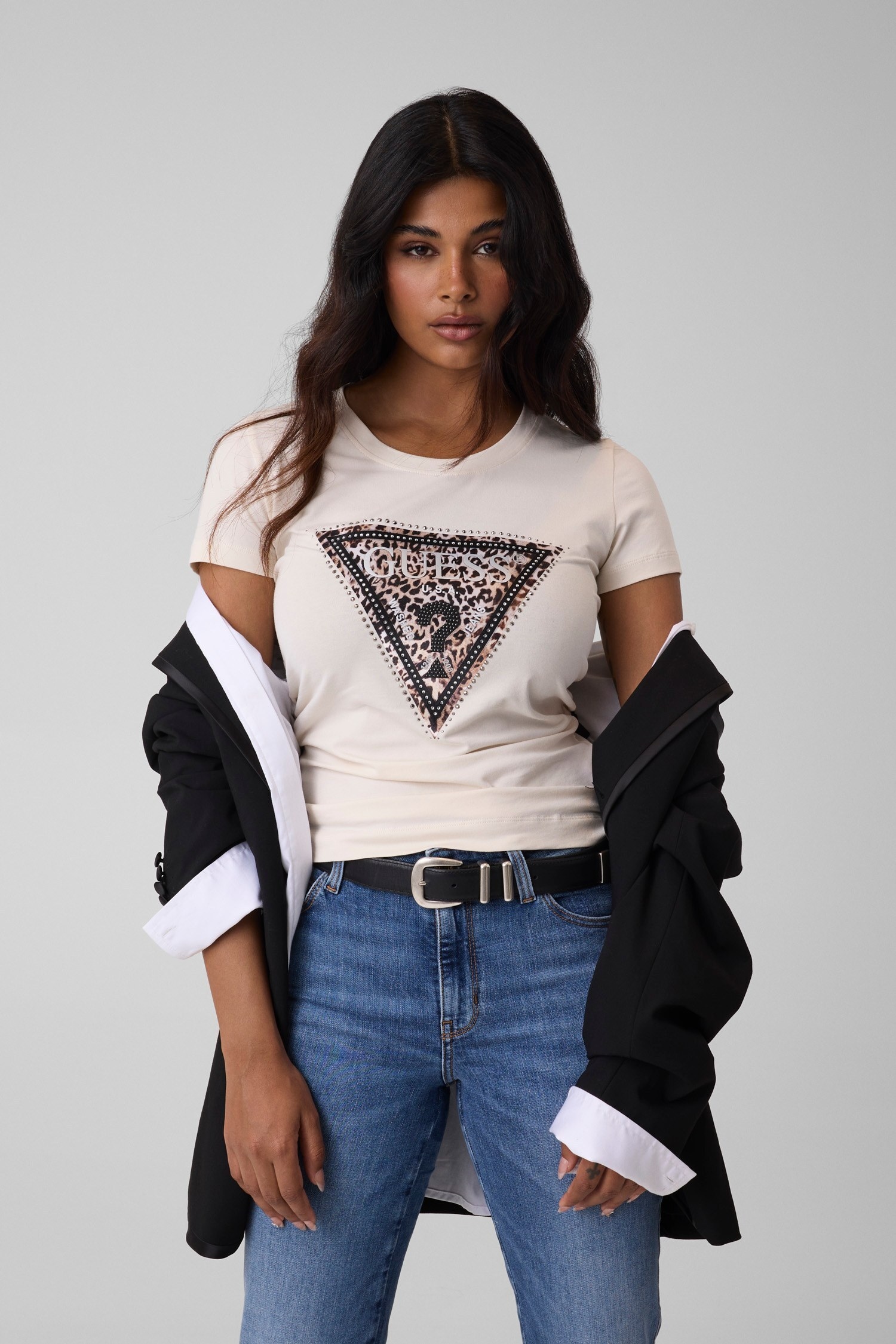 Guess T-Shirt »CN SAVANNA LEOPARD TRIANGLE« mit Frontprint, Stretch-Baumwolle