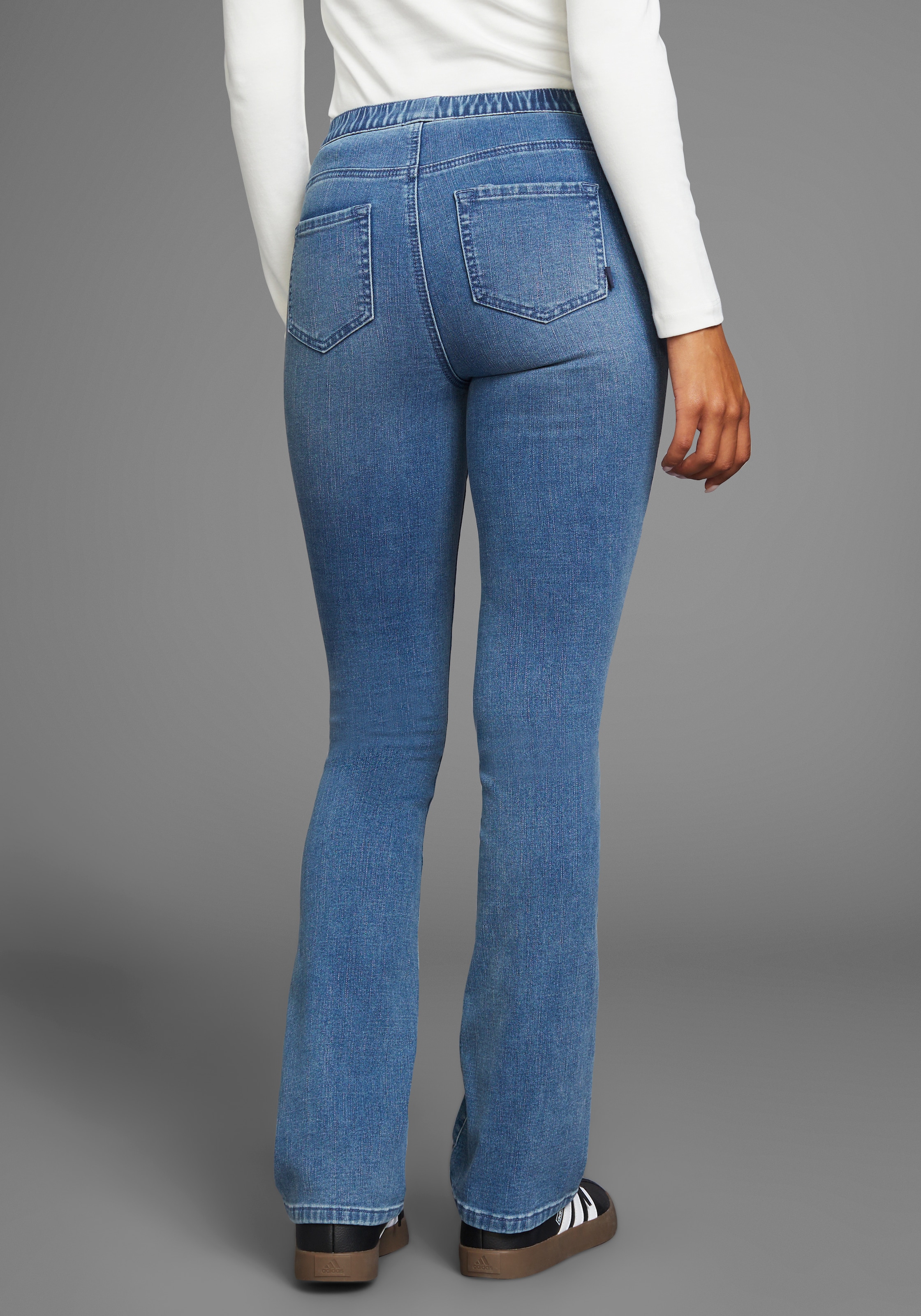 Arizona Jeansjeggings »Bootcut mit leichtem Thermo Effekt«, High Waist