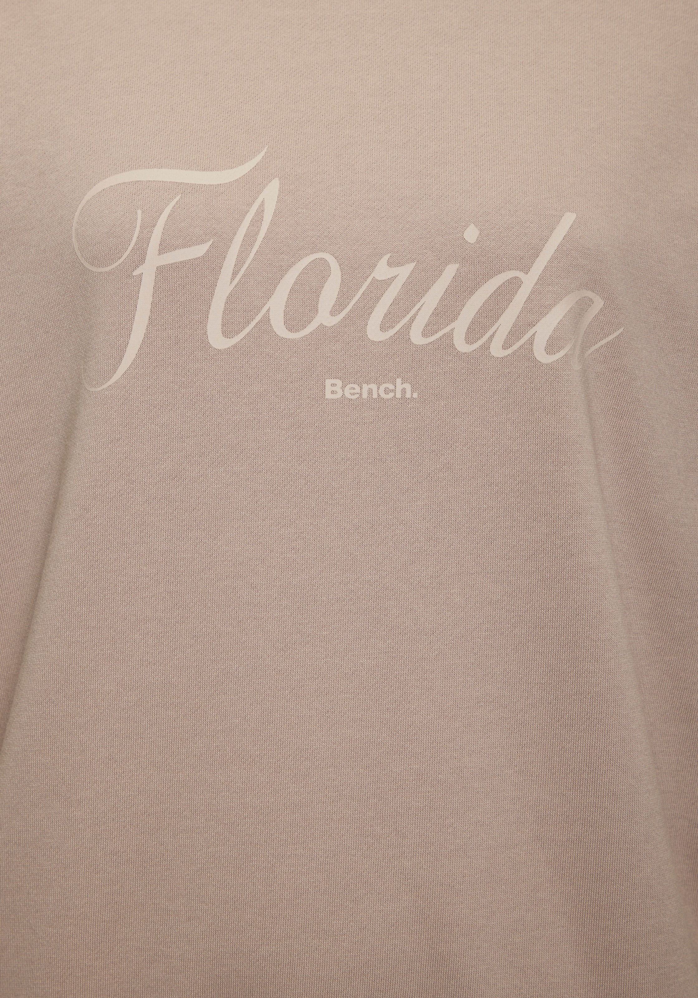 Bench. Loungewear Sweatshirt , mit tonigem Frontdruck
