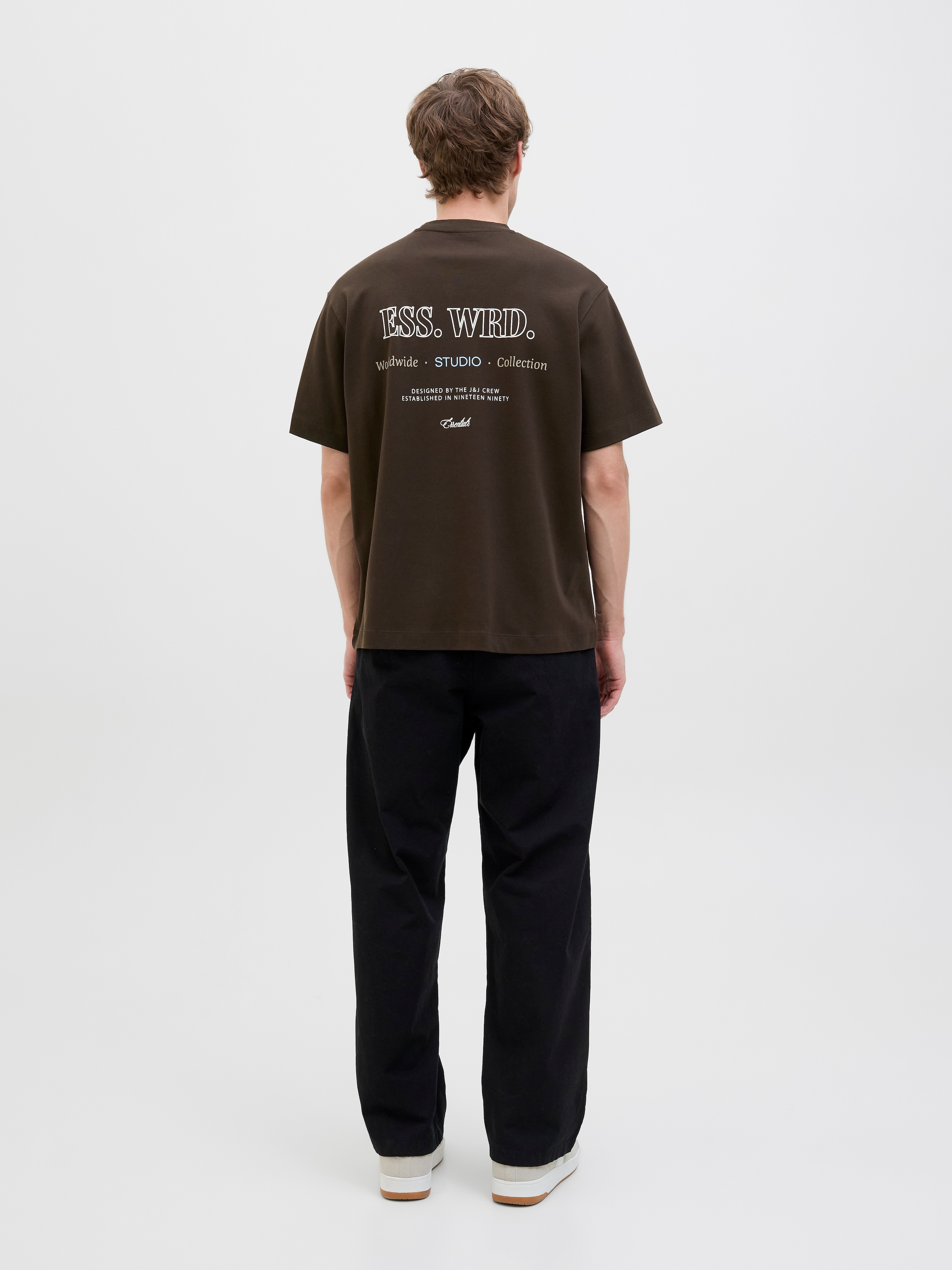 Jack & Jones Rundhalsshirt »JJEURBAN EDGE STUDIO TEE SS O-NECK NOOS« mit Front und Back Print