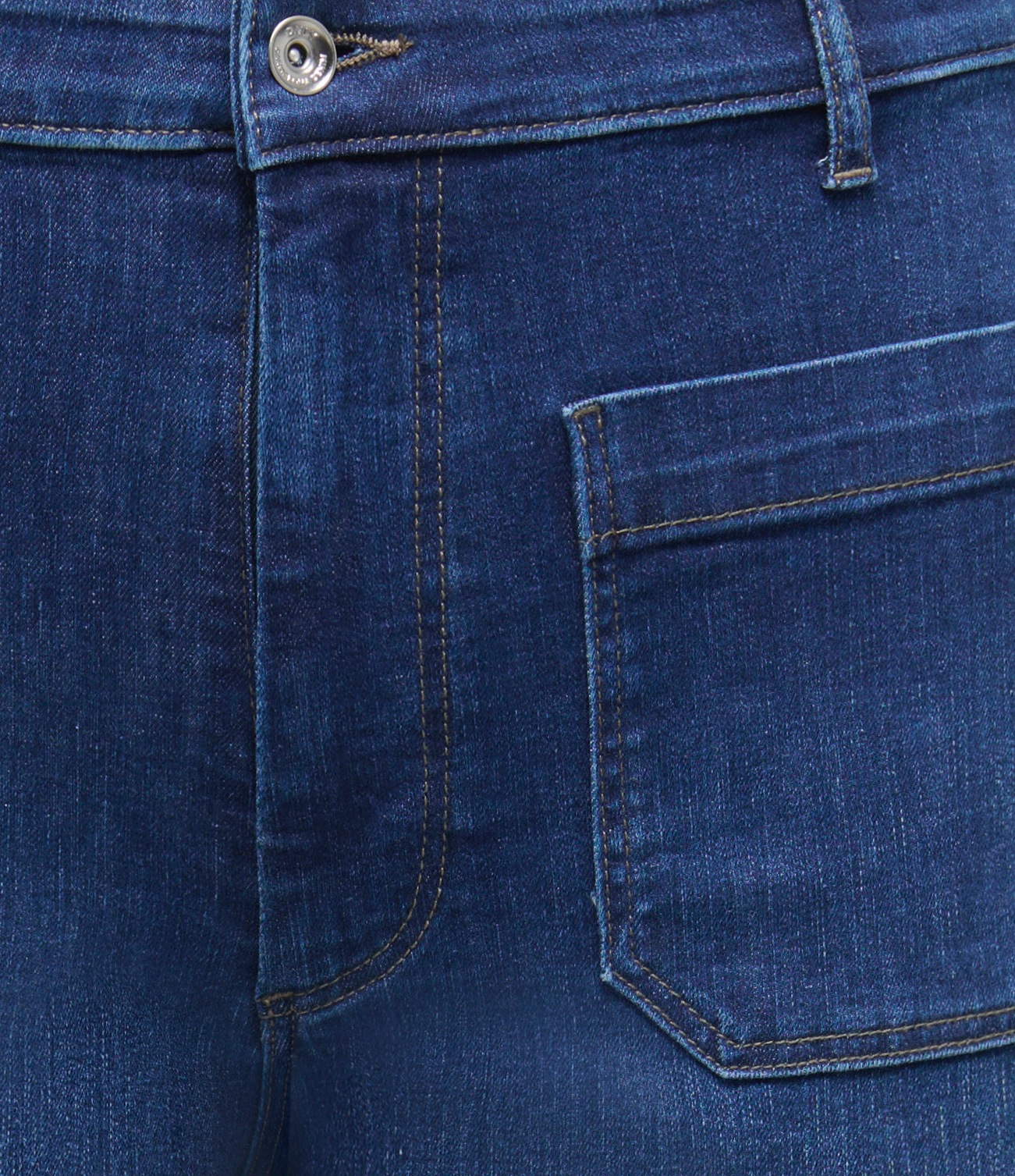 ONLY CARMAKOMA High-waist-Jeans »CARMADISON-WAUW HW POCKET WIDE BOX NOOS« Baumwollmischung, High Waist, sanft gewaschener dunkler Denim-Look