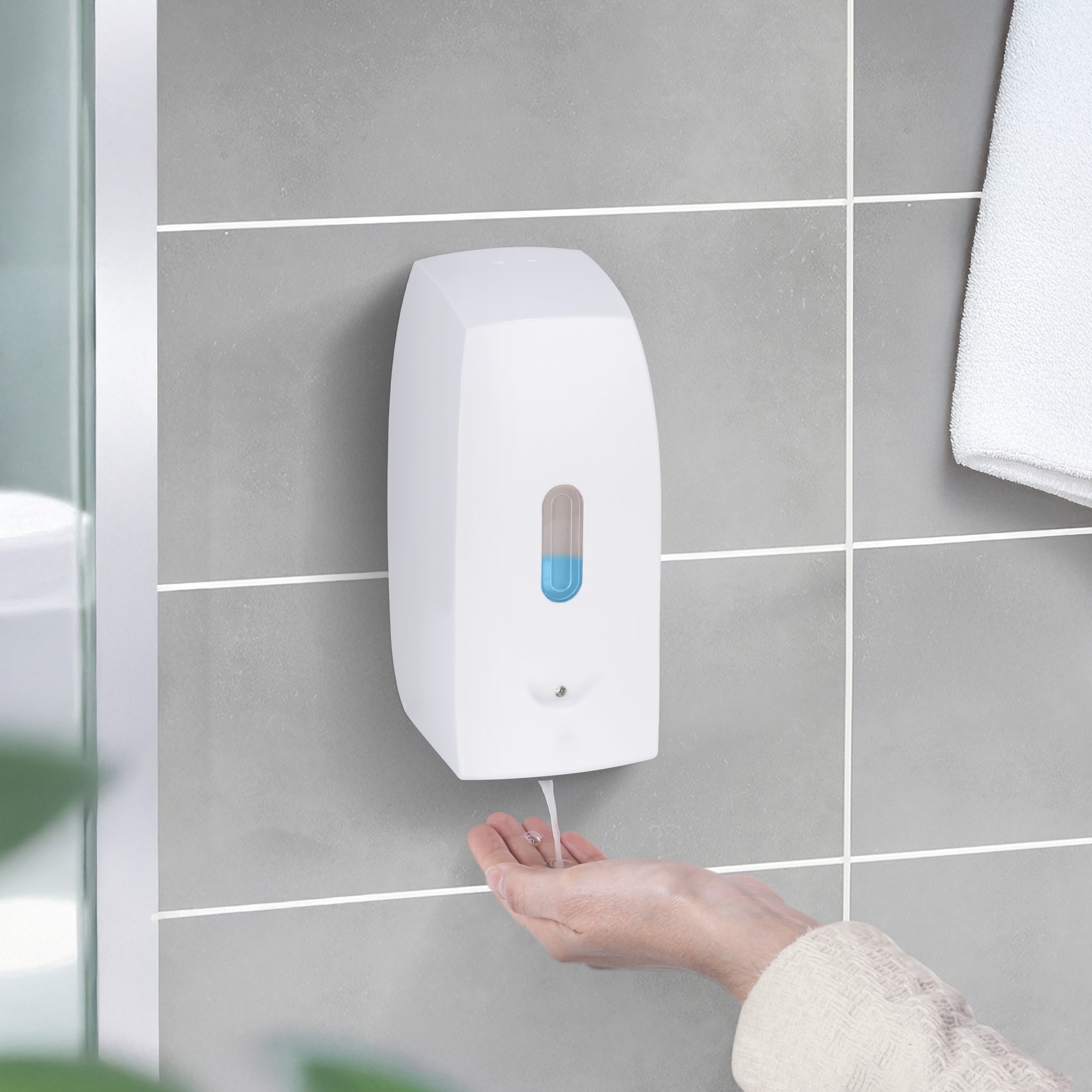 WENKO Seifenspender »Tirano« automatischer Dosierspender mit Sensor, Befestigen ohne Bohren, 500 ml