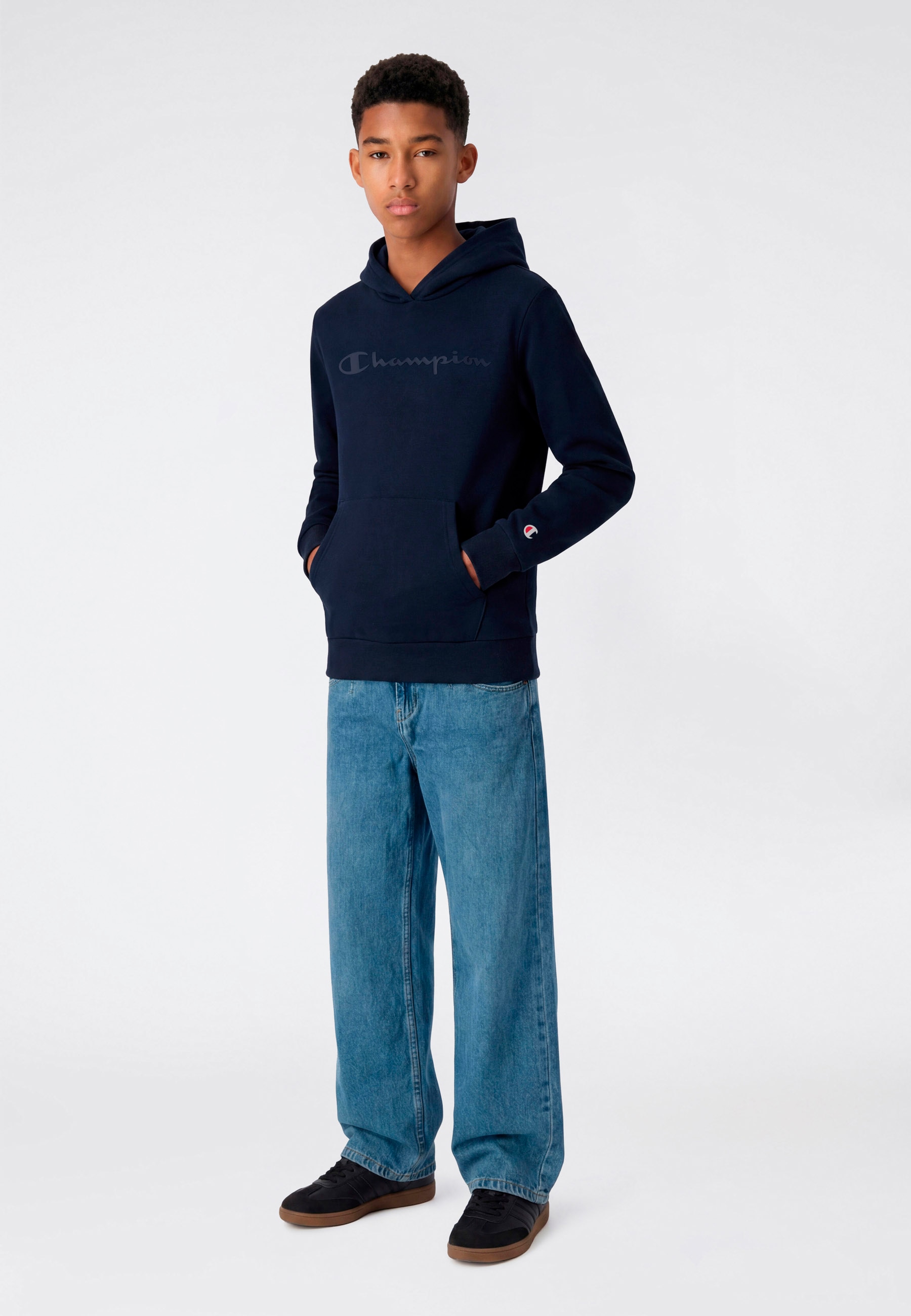 Champion Kapuzensweatshirt »SPORTWEAR HOODIE Standard Fit«, für Kinder, mit Kapuze, aus Baumwolle und Polyester, Standard Fit
