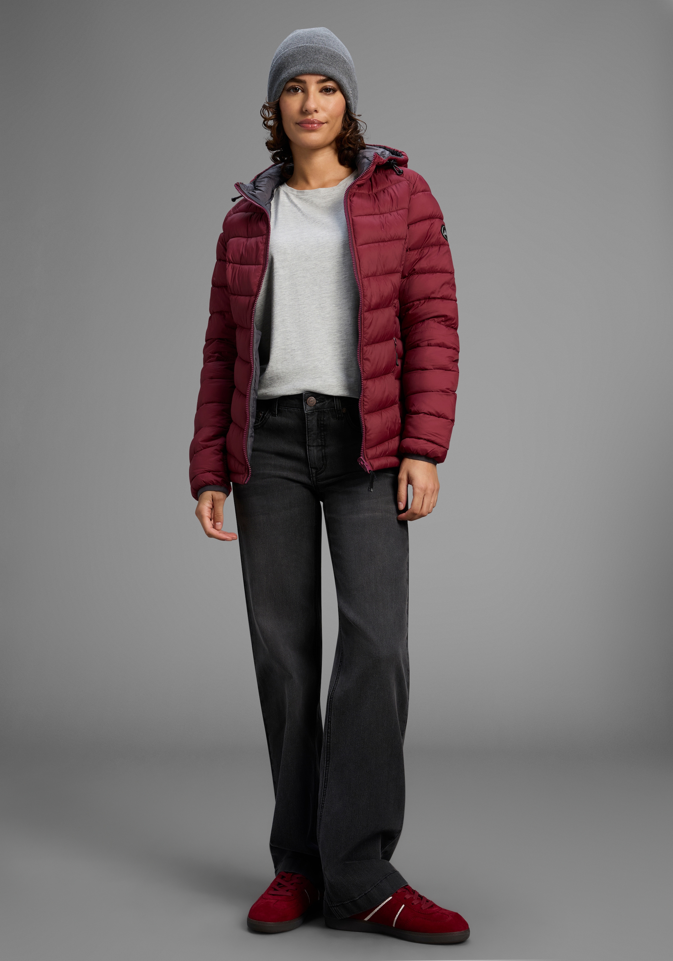 Polarino Steppjacke mit Kapuze Übergangsjacke für kühle Tage,  aus leichtem Webmaterial