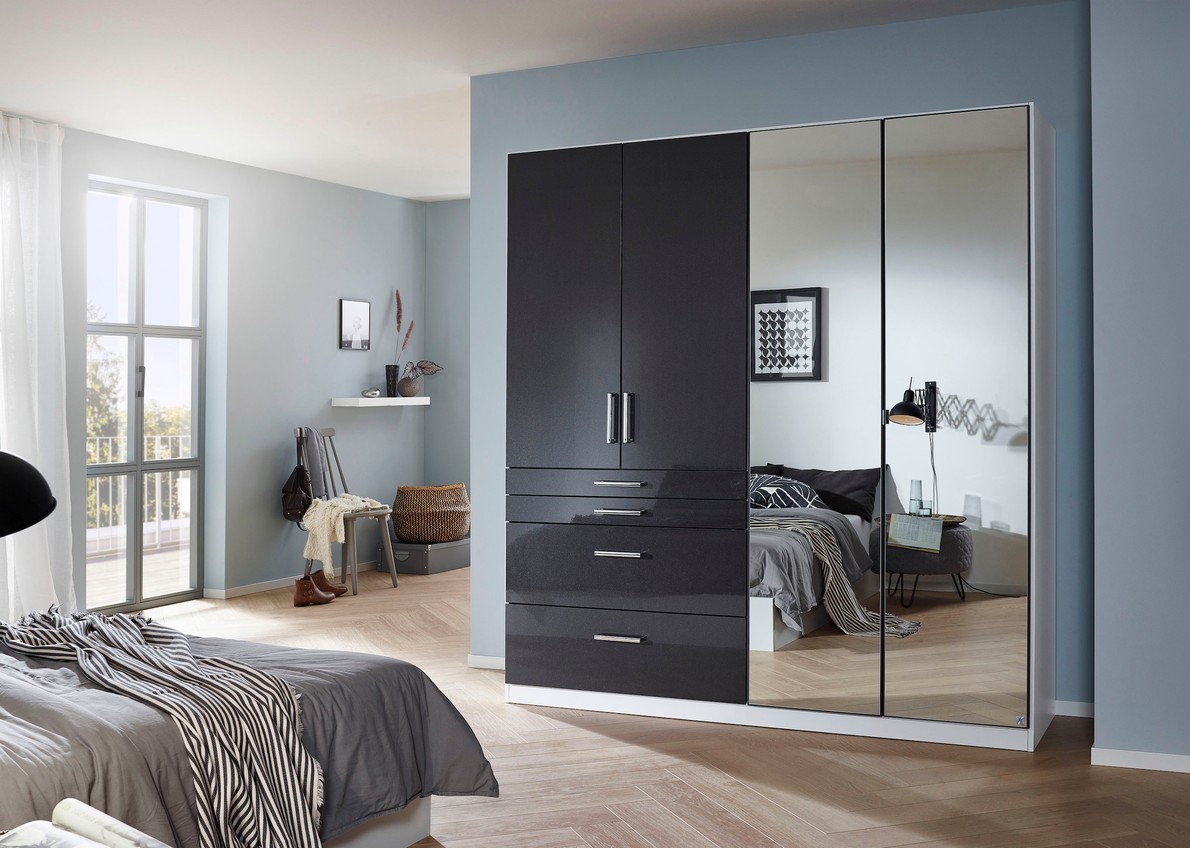rauch Drehtürenschrank »Kleiderschrank Schrank Garderobe Garderobenschrank Topseller HOMBURG«, mit Spiegel, oberer Schubkasten mit Einteilung MADE IN GERMANY