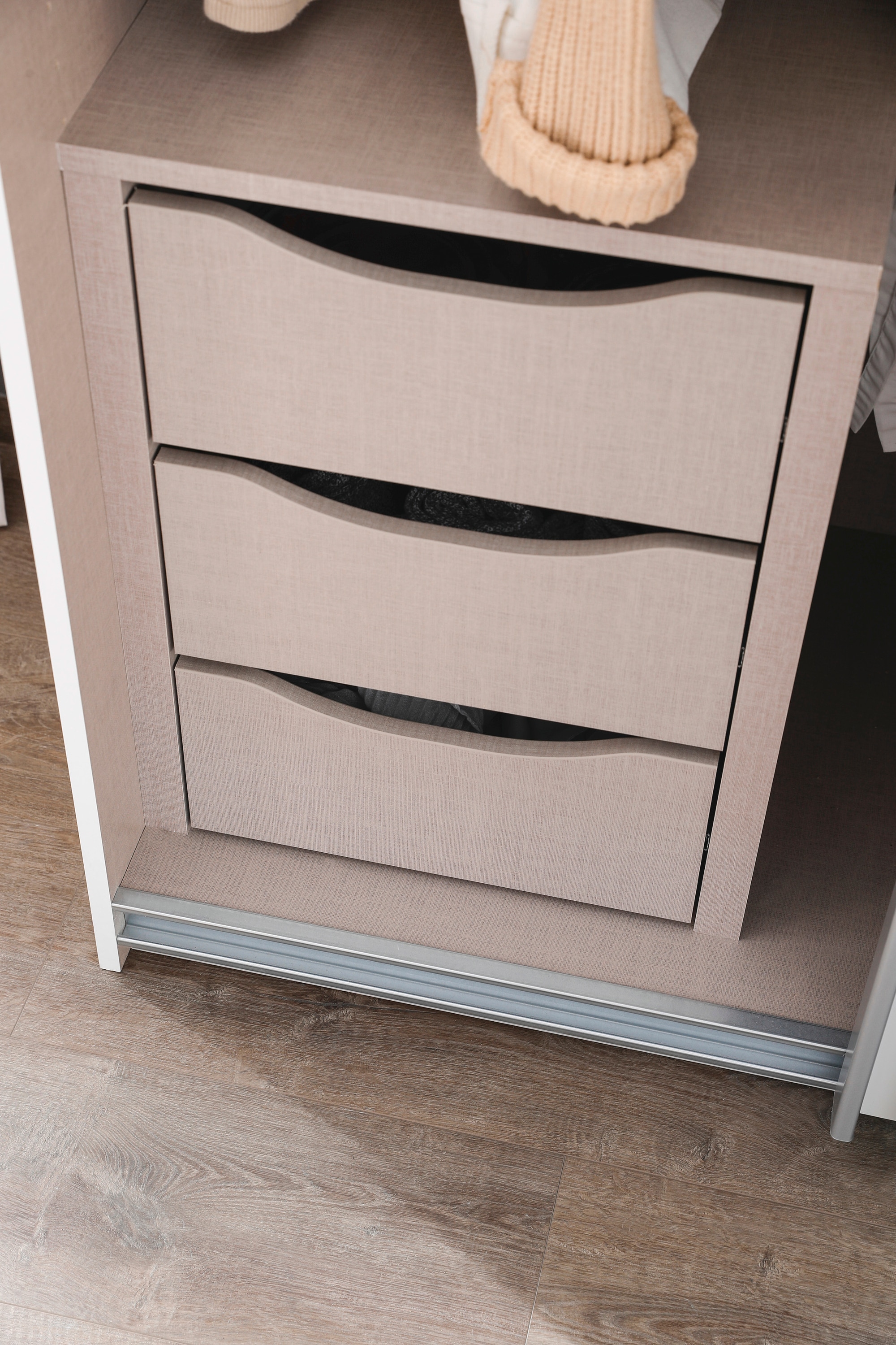 rauch Schubladeneinsatz »Zubehör für Rauch-Schränke ORANGE/BLUE«, mit 3 Schubladen und Metallauszügen Breite 43 cm, Tiefe 45 cm