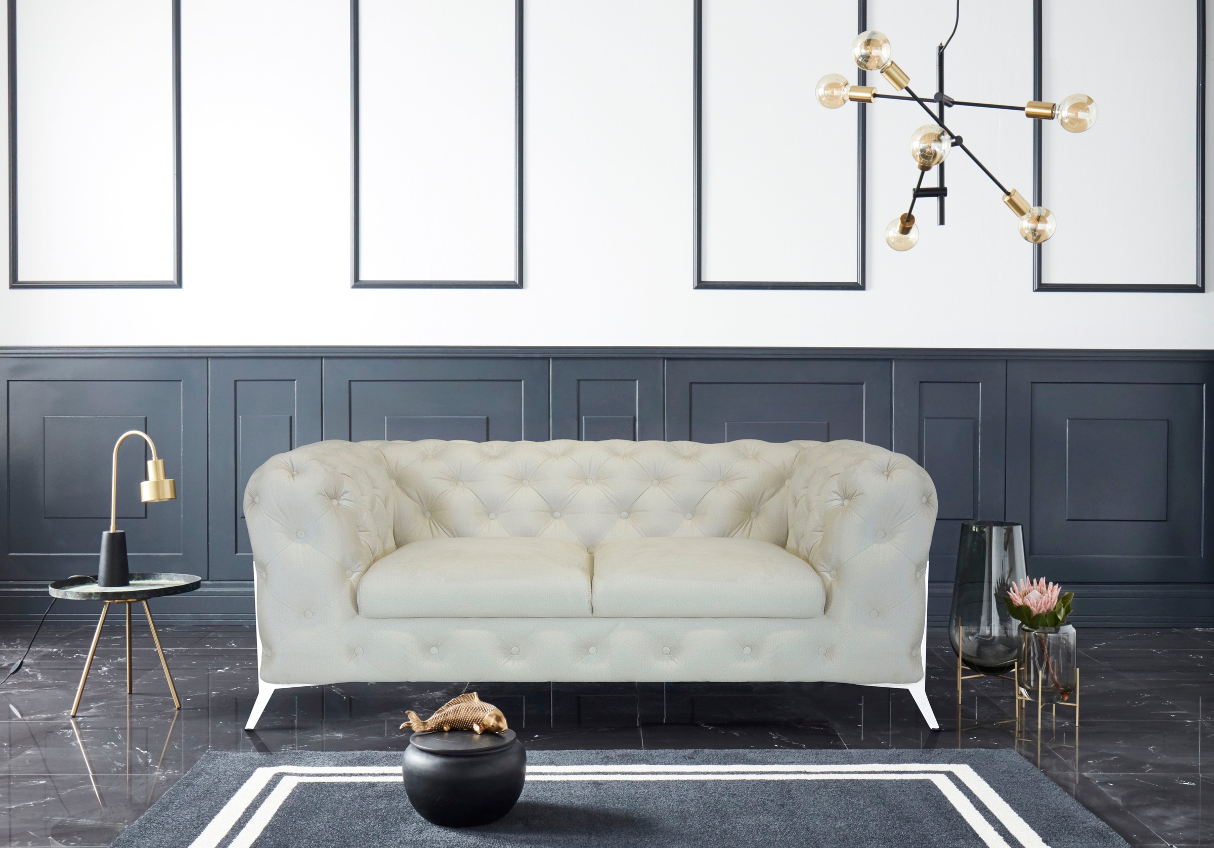Leonique Chesterfield-Sofa »Amaury«, aufwändige Knopfheftung, moderne Chesterfield Optik, Fußfarbe wählbar
