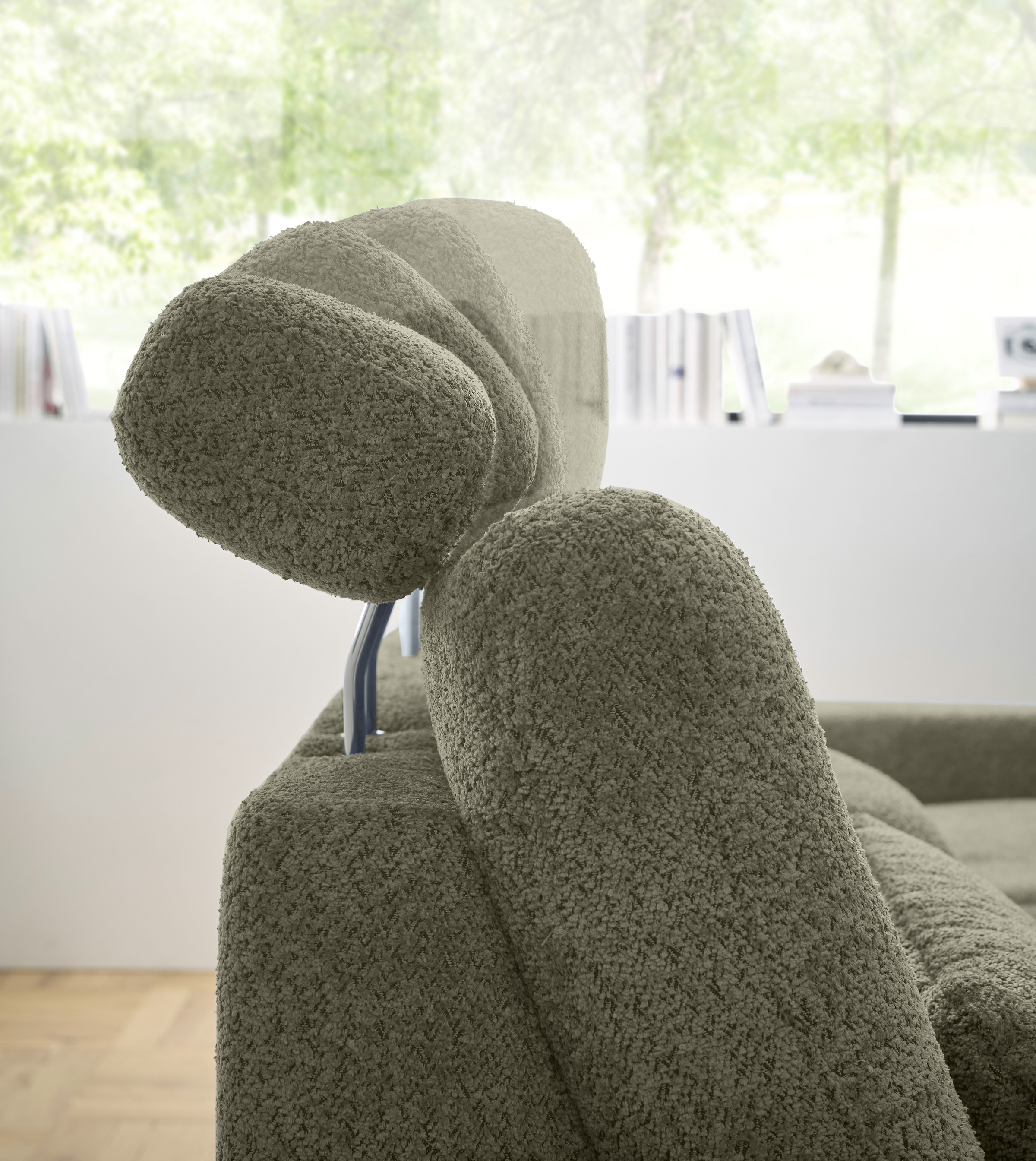 set one by Musterring Ecksofa »SO 3600, inkl motor. Sitztiefenverstellung, Kopfstützen, Nierenkissen«, Sitzhöhe 44 cm, Federkern, Breite 293 x Tiefe 180 cm, Kama olive