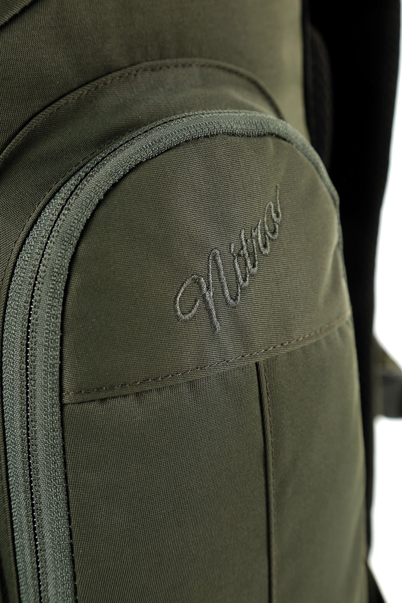 NITRO Laptoprucksack »Weekender«, Reiserucksack mit Laptopfach, Schulrucksack, Wanderrucksack