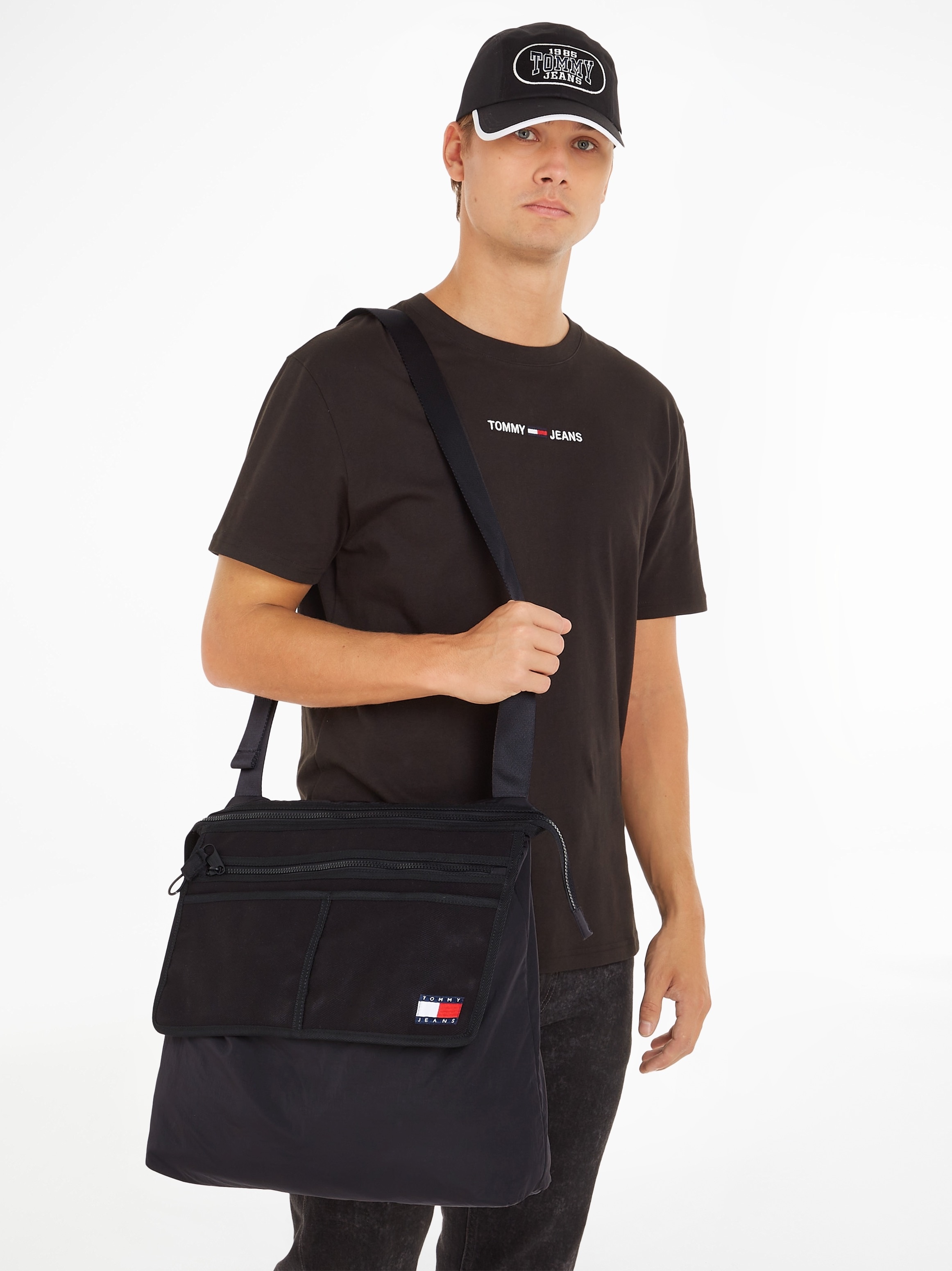 Tommy Jeans Messenger Bag »TJM MISSION MESSENGER«, perfekt für Uni oder Arbeit