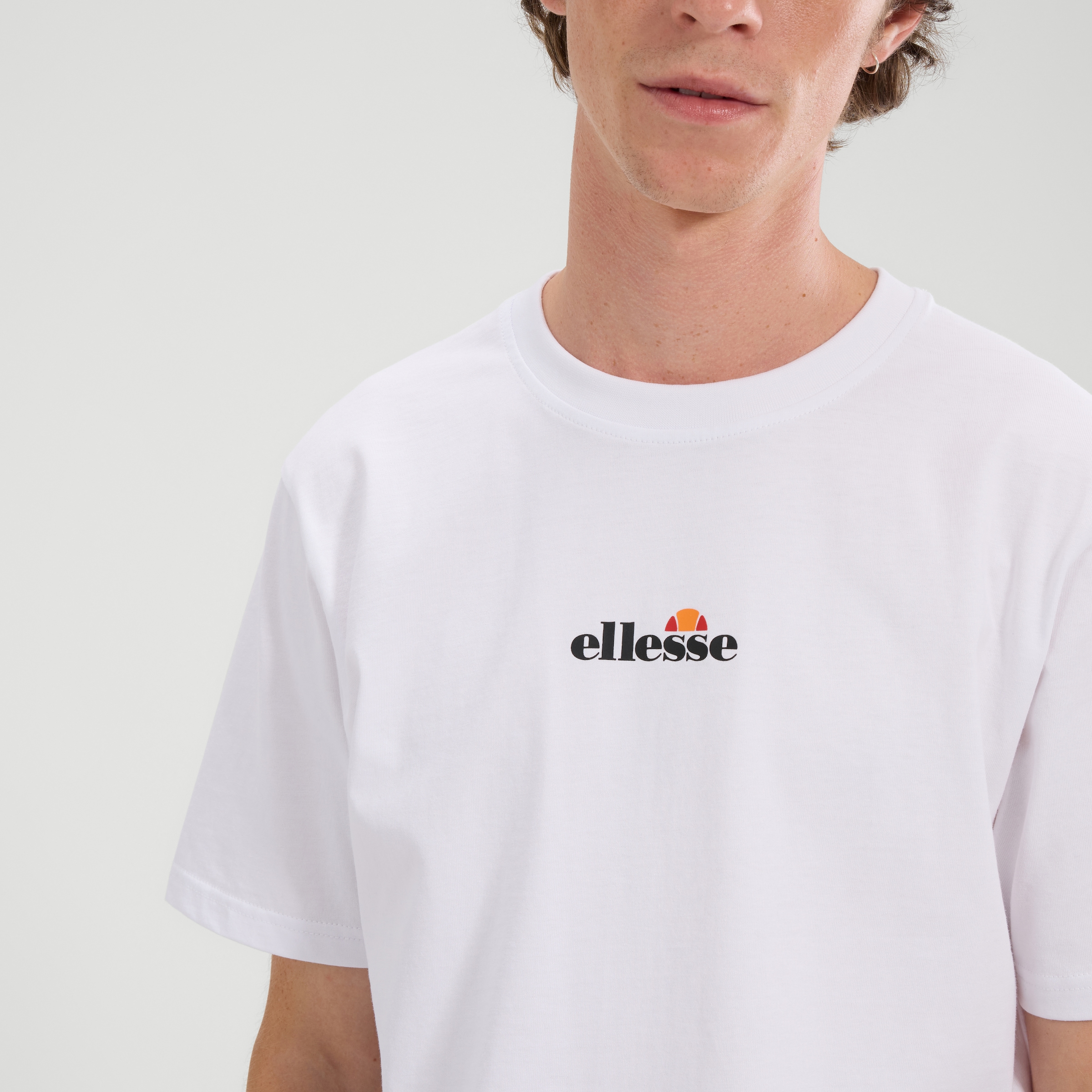 Ellesse T-Shirt »OLLIO 2 TEE« sportlicher Stil, mit Rundhalsausschnitt, Kurzarm-Design