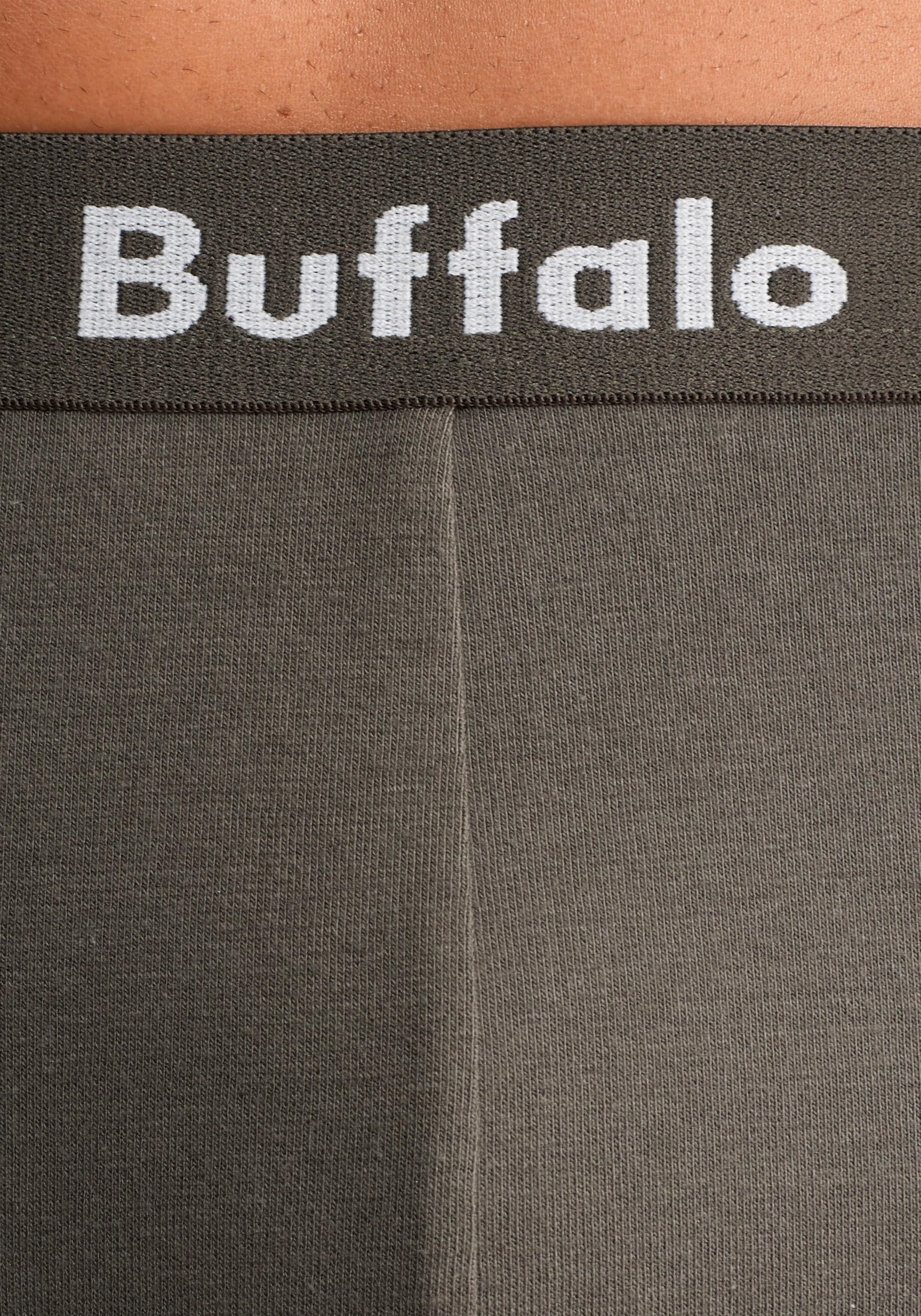 Buffalo Boxershorts, (Packung, 3 St.), in Hipster-Form mit Overlock-Nähten vorn