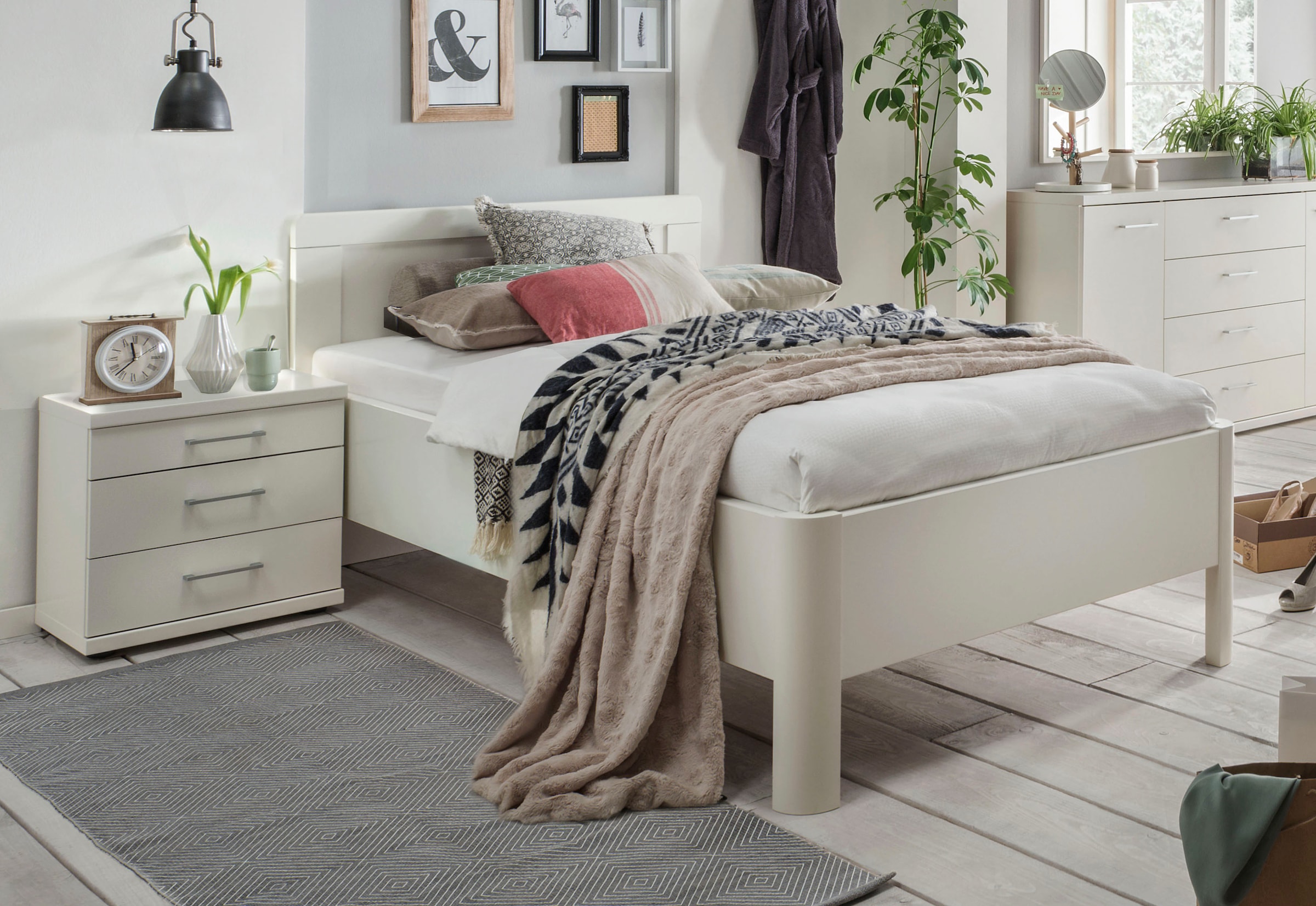 WIEMANN Holzbett »Bern, Bettgestell, Bettrahmen, für Schlafzimmer«, (4-fach günstig online kaufen