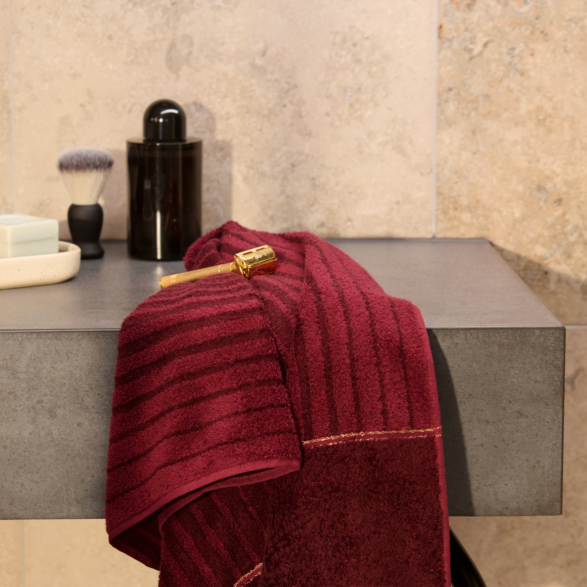 Möve Handtuch »Vibrant Opulence Ombre« aus Baumwolle und Lyocell gefertigt