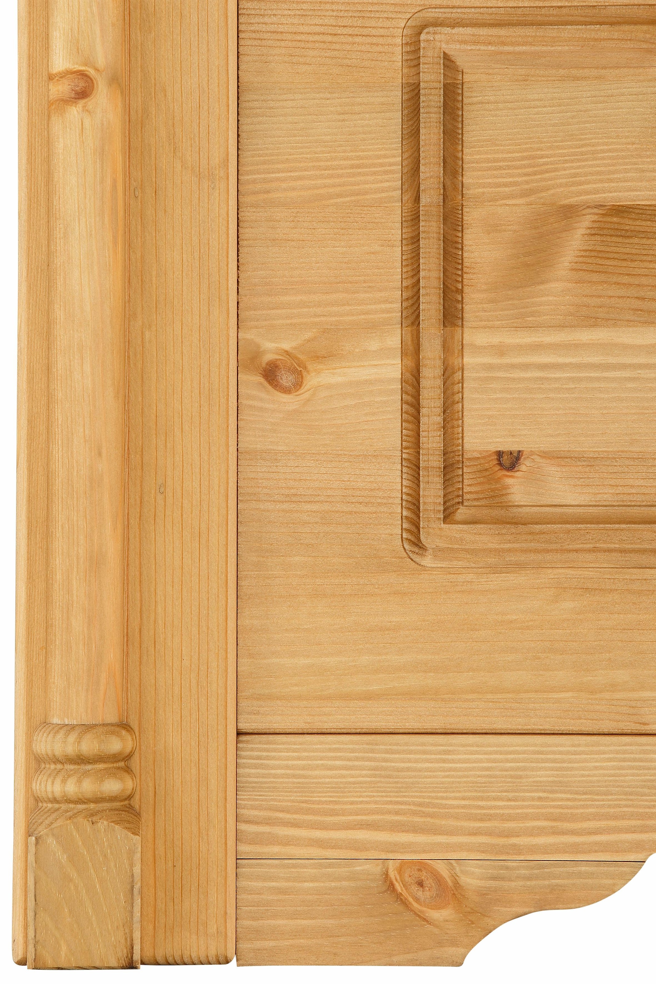 Home affaire Massivholzbett »Graz, hohe Belastbarkeit, klassischer Landhausstil, FSC® zertifiziert«, (Breite/Belastbarkeit 180cm/220 KG, 90cm/=120KG), mit dekorativen Fräsungen, inklusive Lattenrost