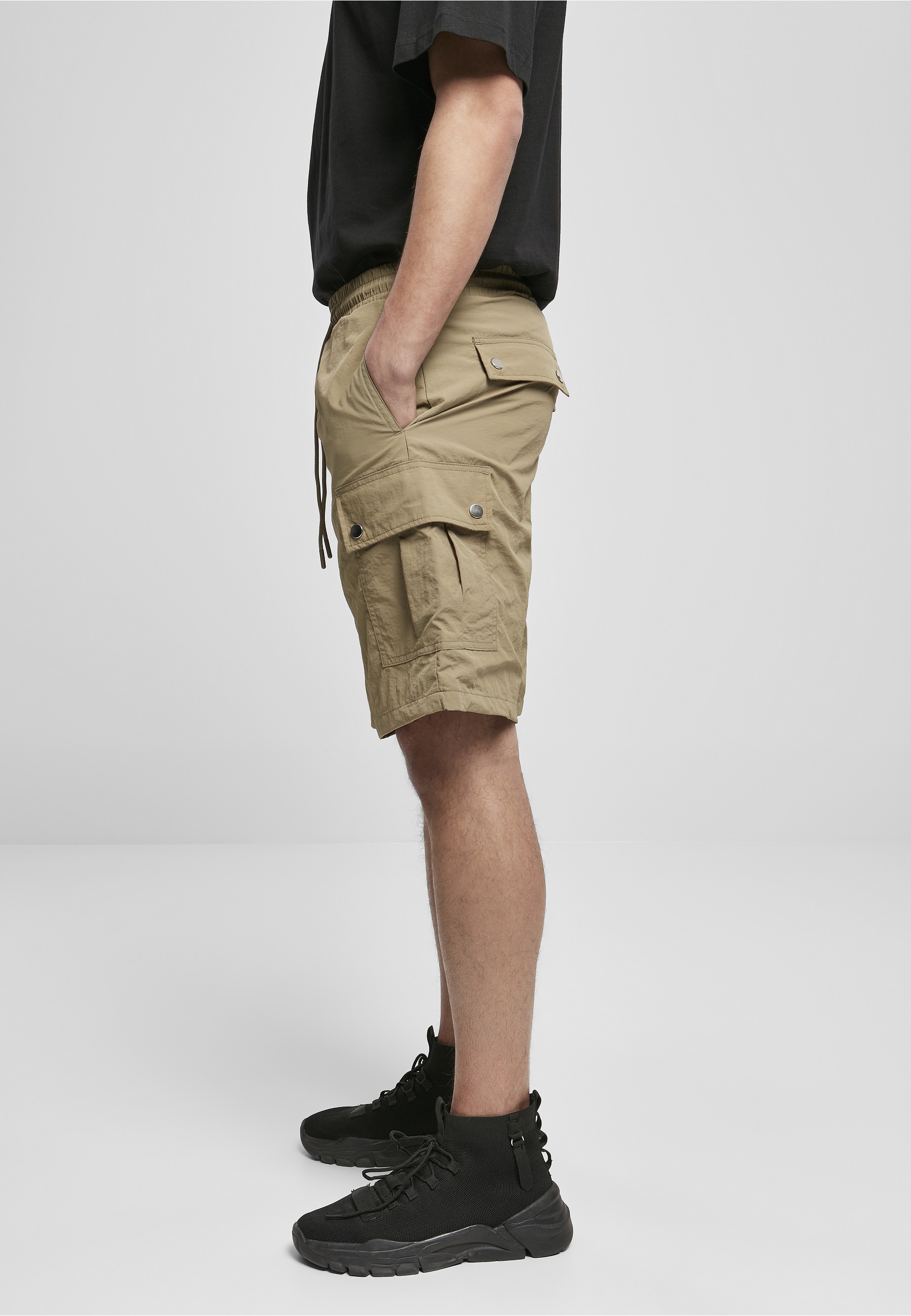URBAN CLASSICS Cargohose »Urban Classics Herren Nylon Cargo Shorts«