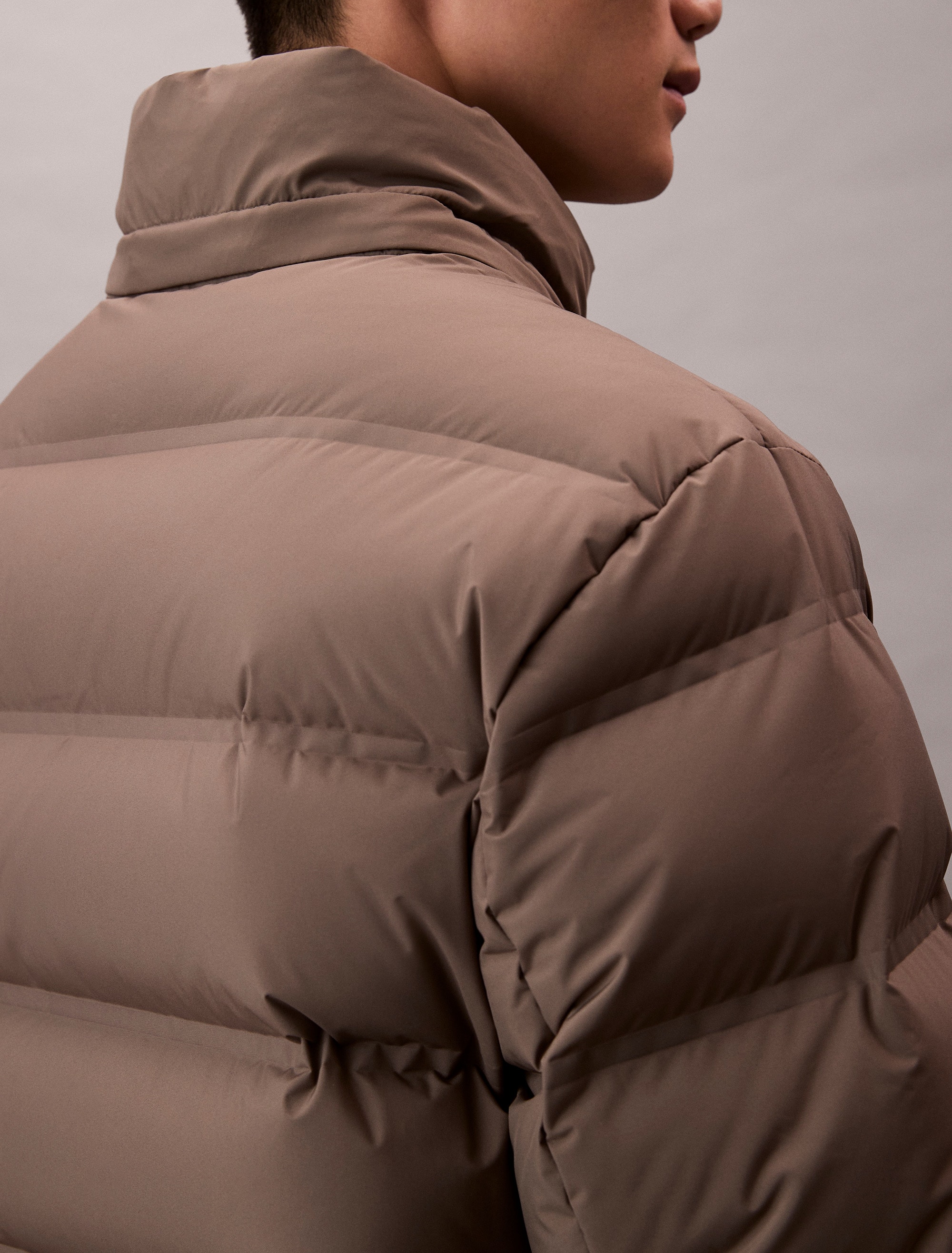 Calvin Klein Steppjacke »LS QUILTED BONDED CHANNEL HD PUF« ohne Kapuze Mit Rundhalsausschnitt, regular fit