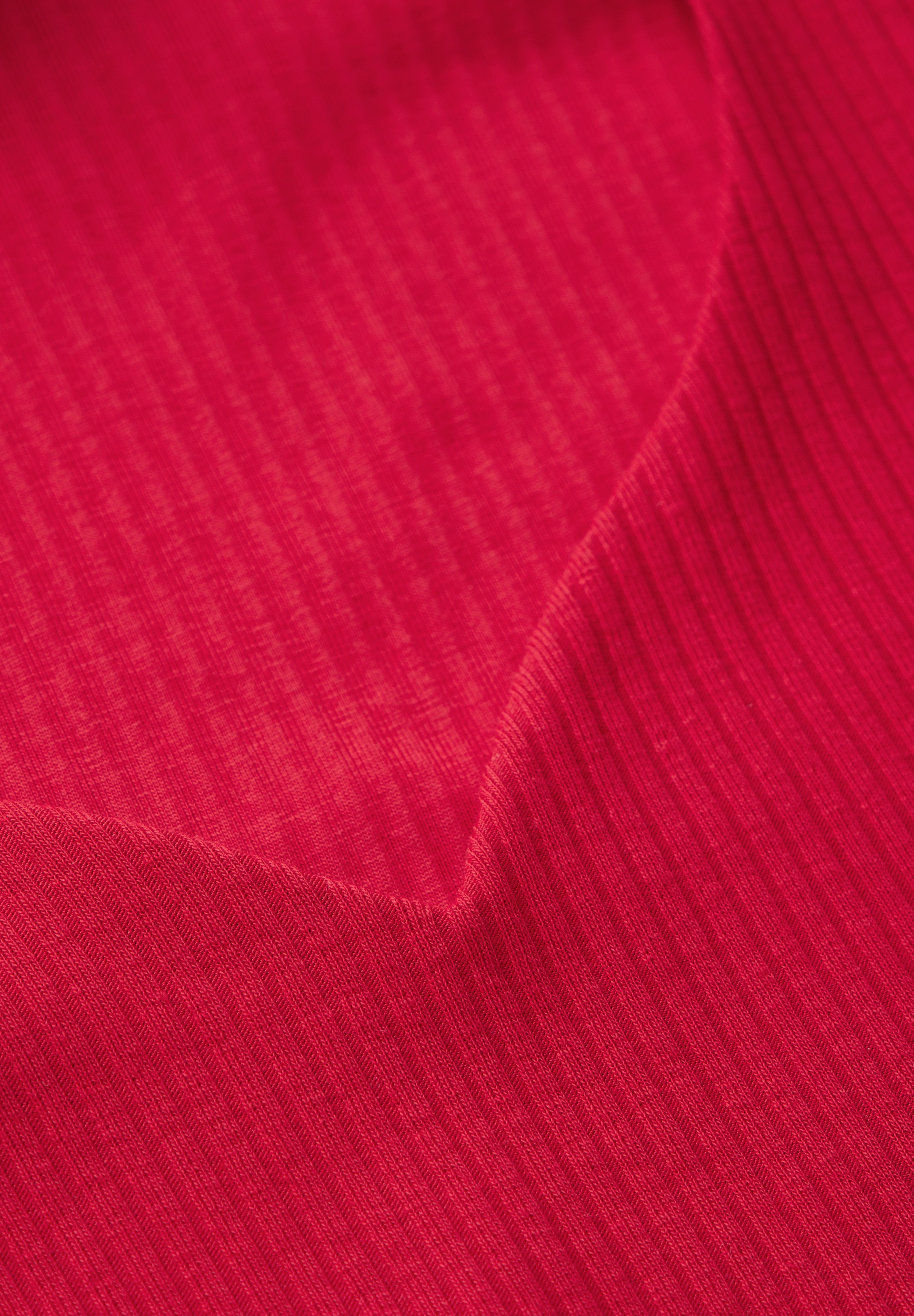 STREET ONE Langarmshirt, gerippt, mit Herz-Ausschnitt