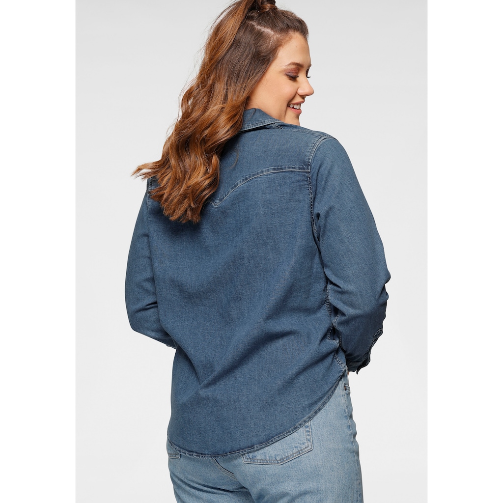 Levi's® Plus Jeansbluse »ESSENTIAL WESTERN«, mit zwei Brusttaschen und Druckknöpfen