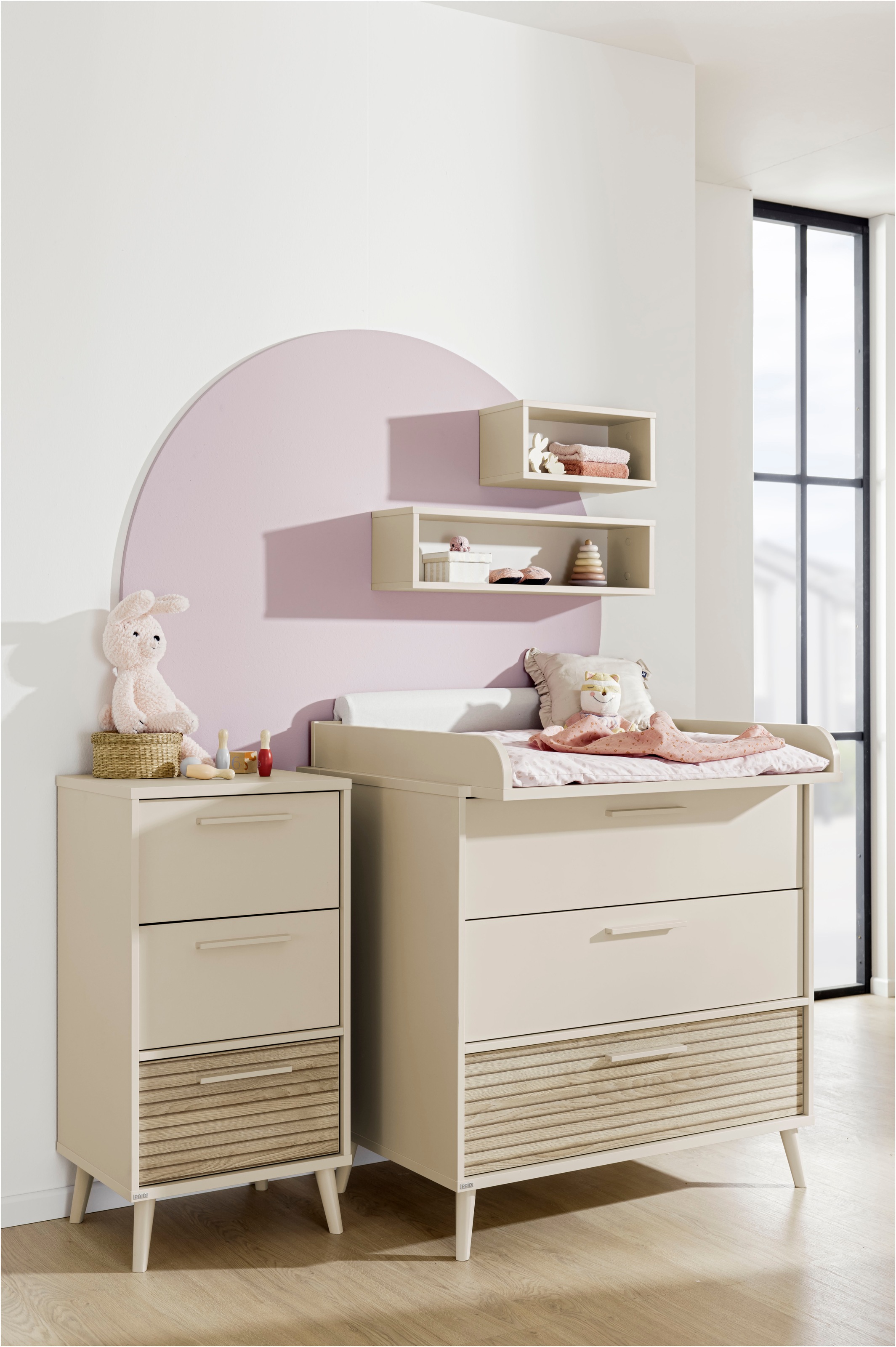 PAIDI Highboard »EEFJE, Regal in modernem Design, Cashmere-Beige mit Groovy-Oak«, (B/H/T ca. 48x93x41cm), Schubladen in unterschiedlichem Design wählbar